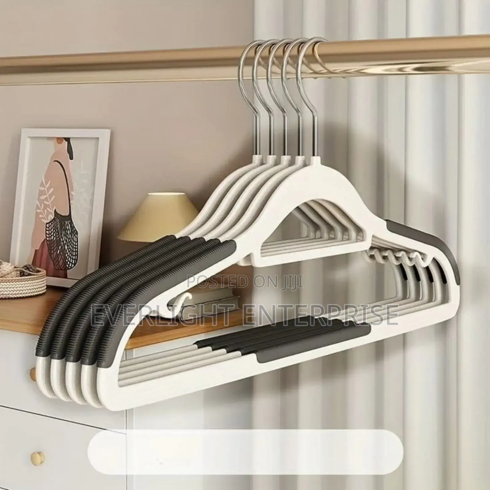 10 PCS Seemless Hangers