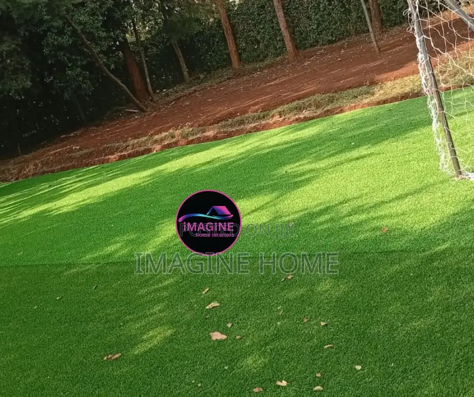 Clean Outdoor Turf Green Grass Carpet