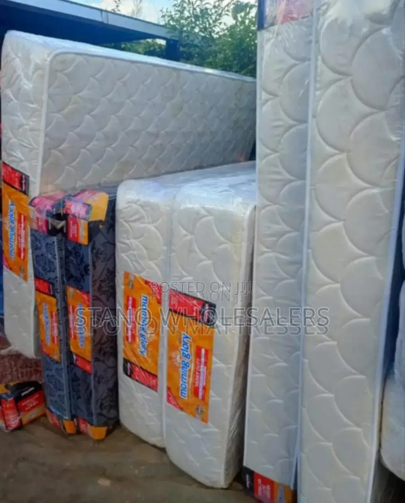 Colour White Quilted. -Mattress 4by6 10inch