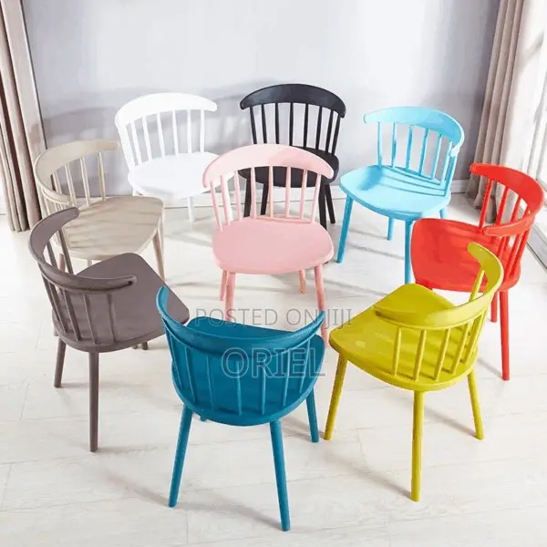 Modern Plastic Dining Chair : Cafeteria Bistro Dining Chair