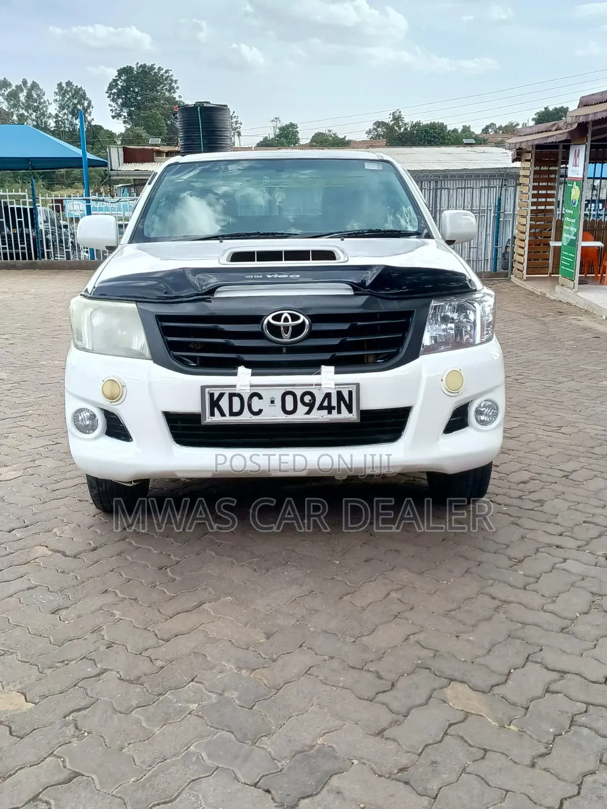 Toyota Hilux 2014 White