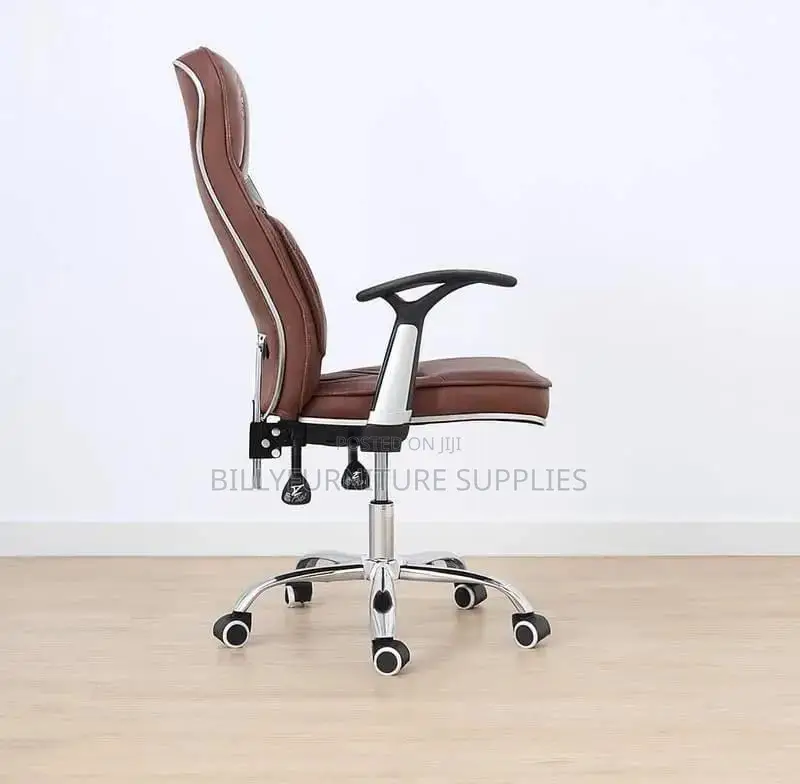 Adjustable Executive Chair With Armrests
