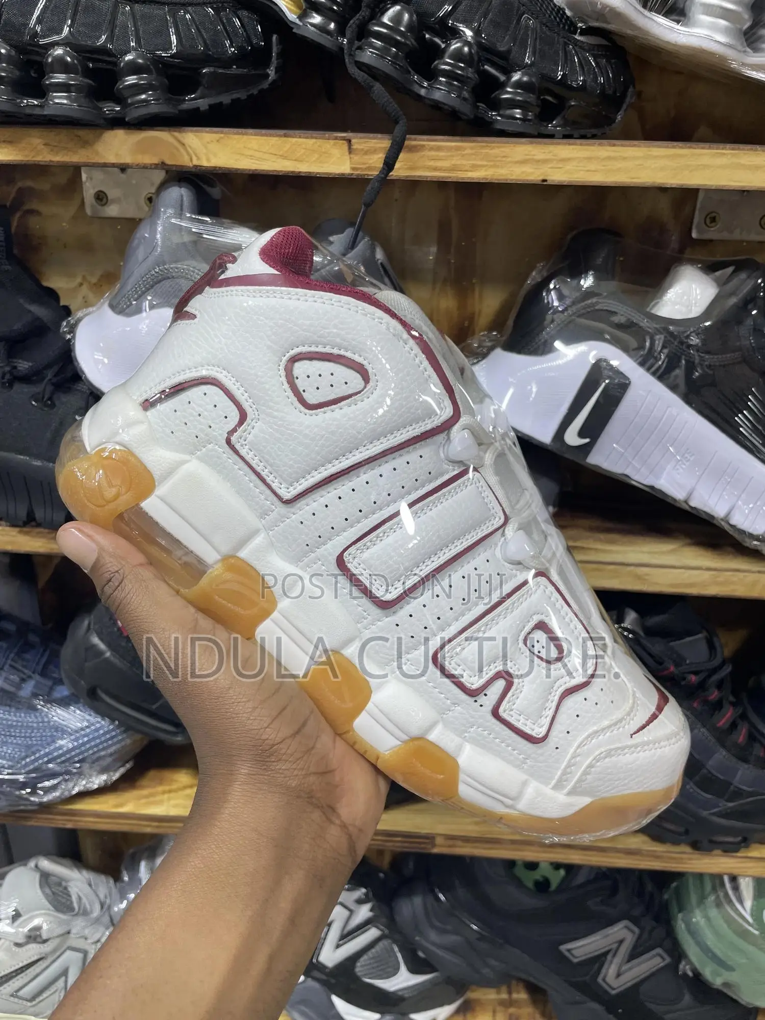 Nike Uptempo