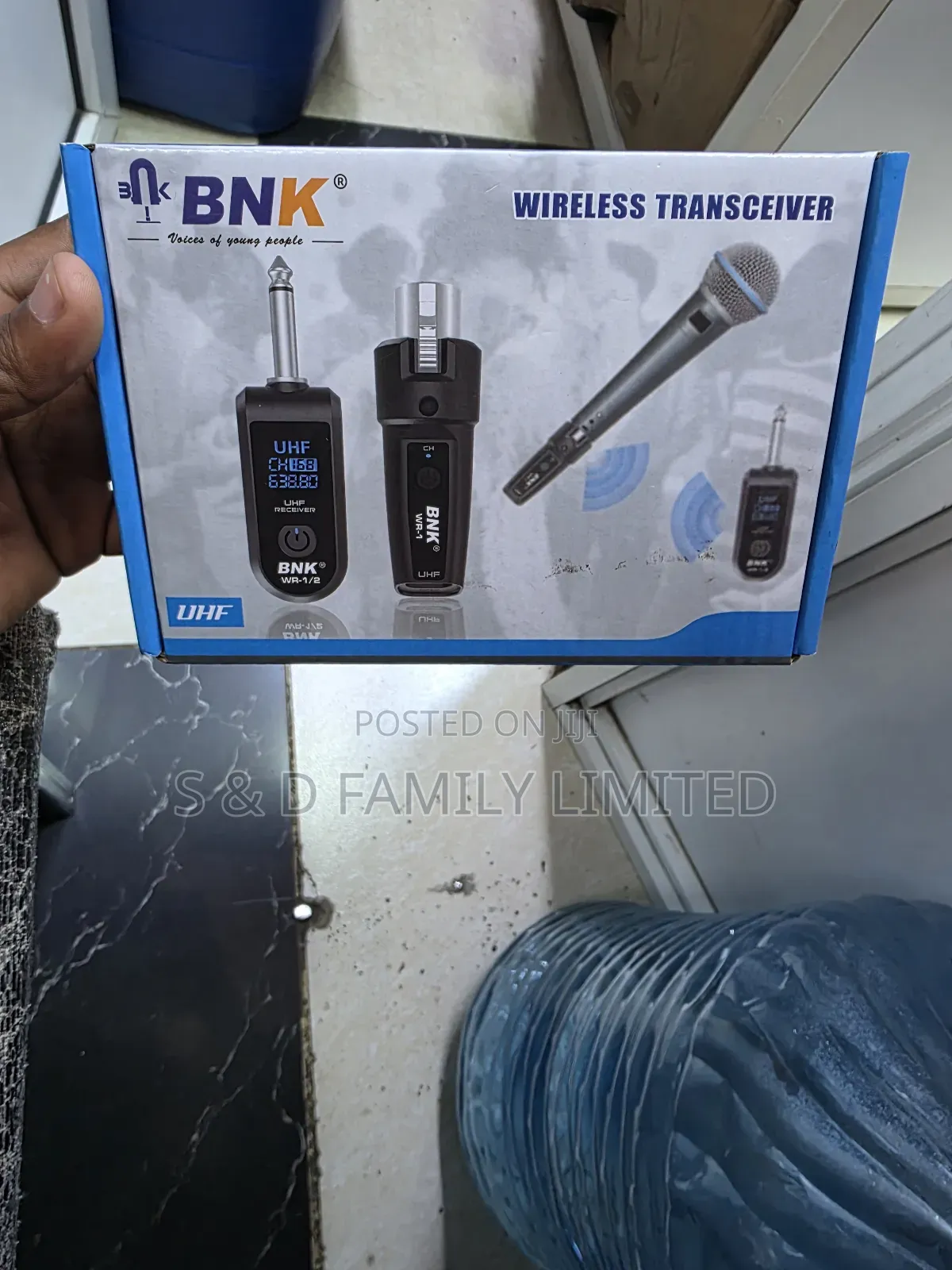 BNK Single Microphone Wireless Transceiver
