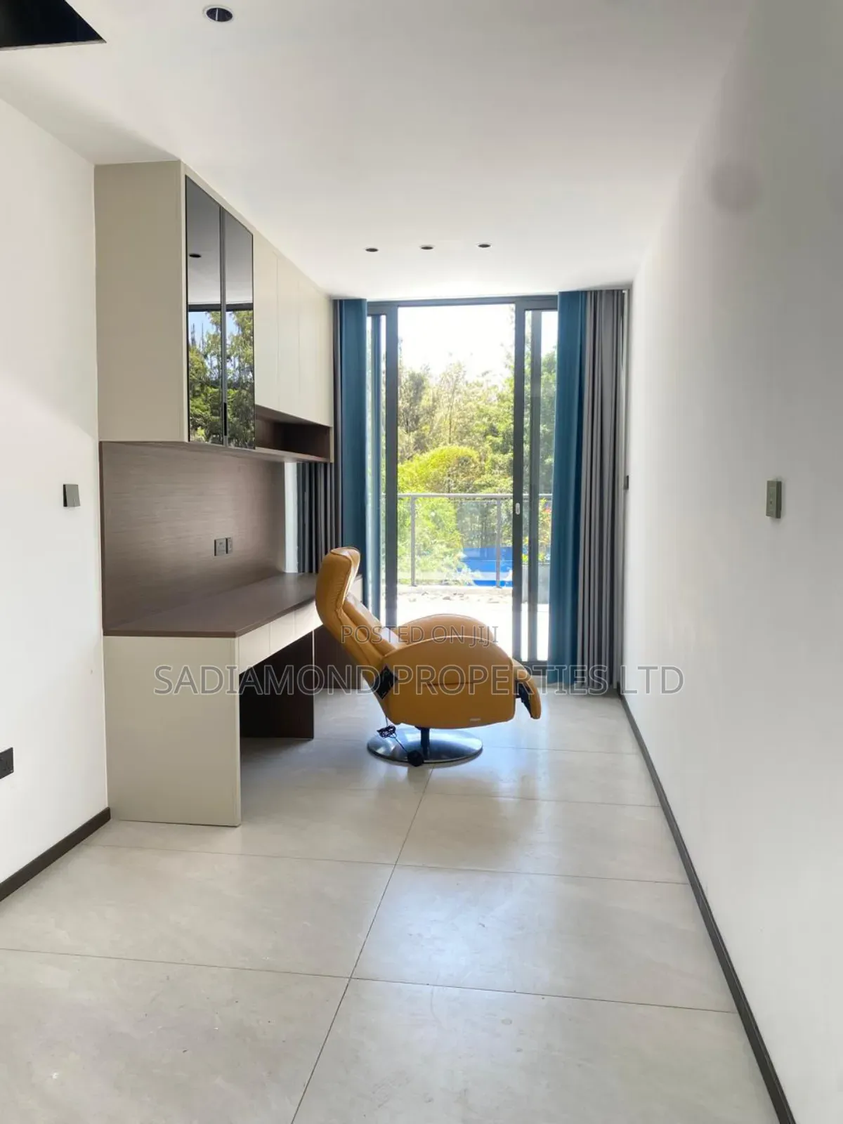 5bdrm Villa in Lavington for sale