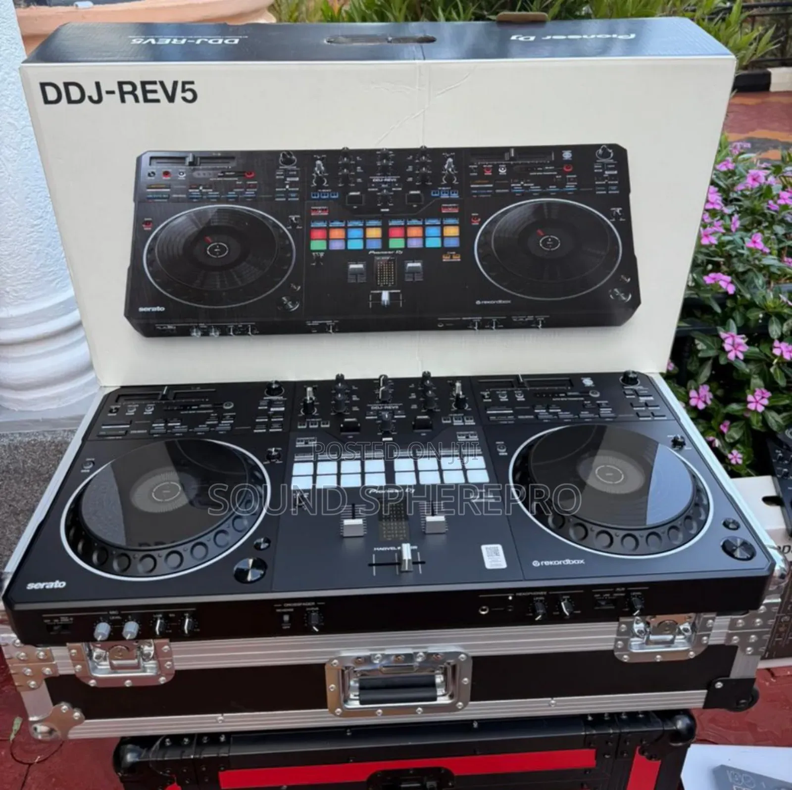 Pioneer Rev 5 Dj Controller and Dj Flight Case