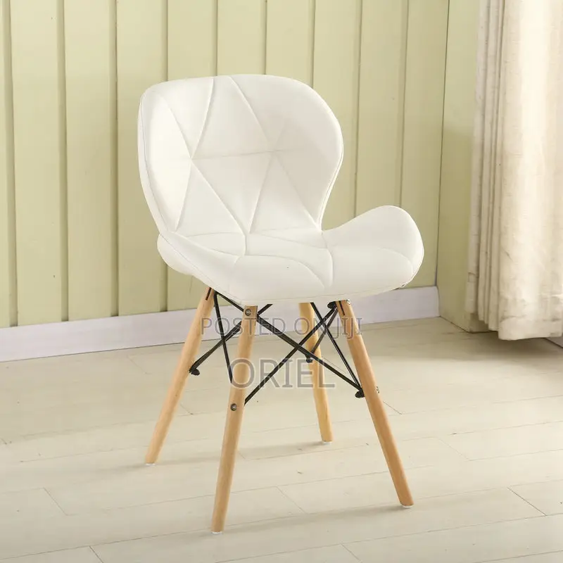 Dining Chair : Contemporary Eames Dining Chair