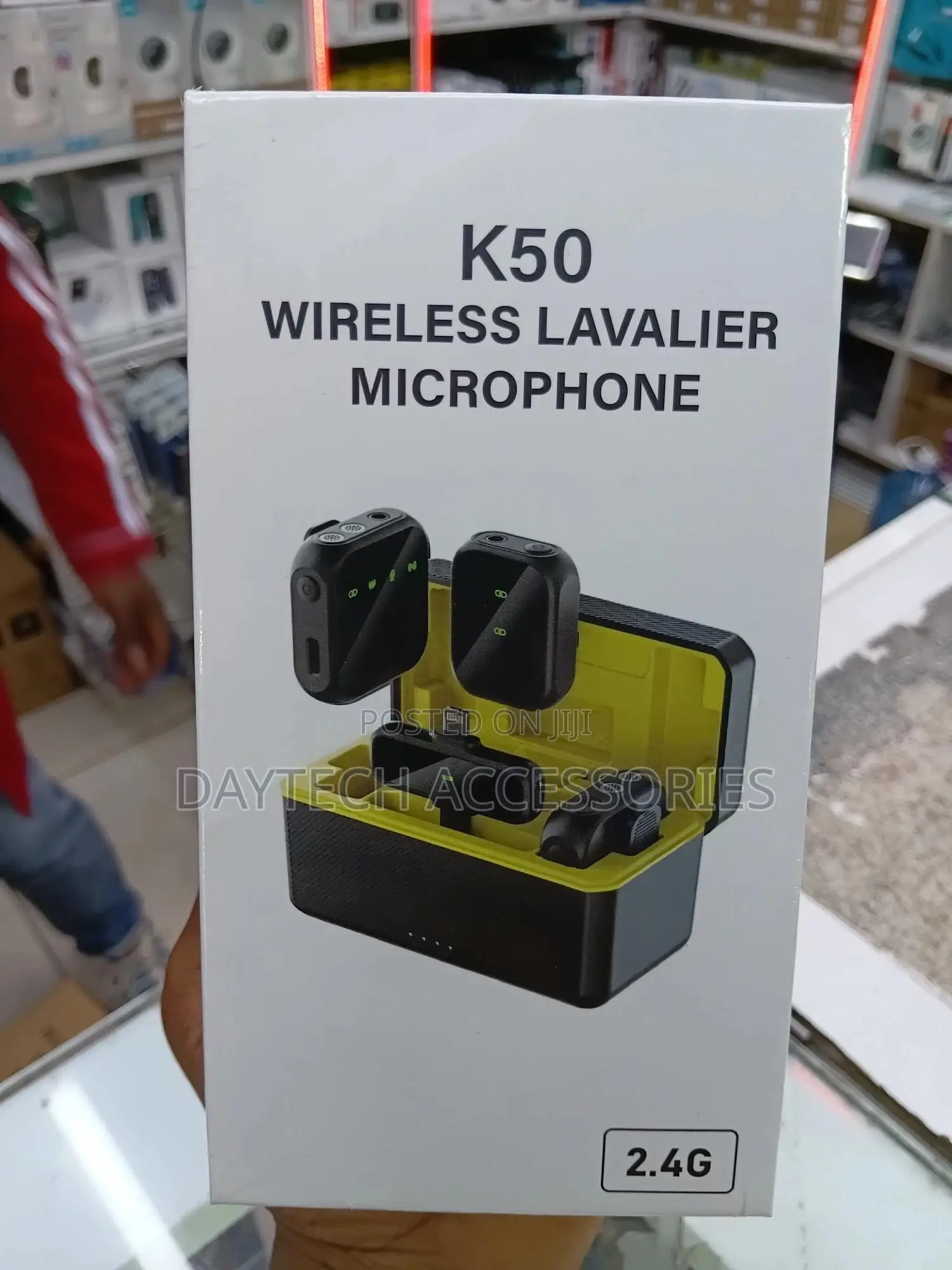 Professional Wireless Lavalier Microphone for iPhone Android