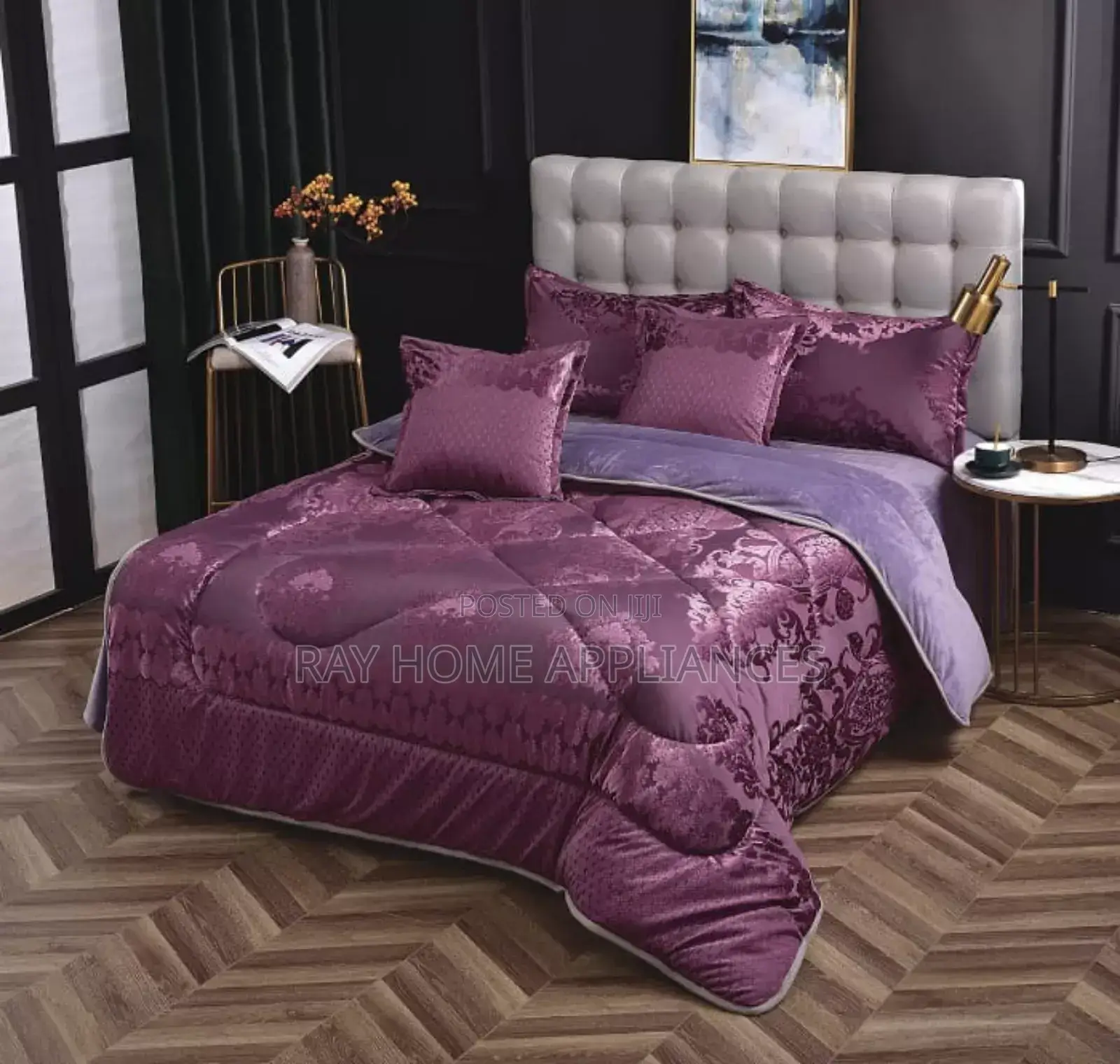 Silk Duvet 1 Duvet
1 Bedsheet
2 Pillowcases 2 Throw Pillowcases 
6x7