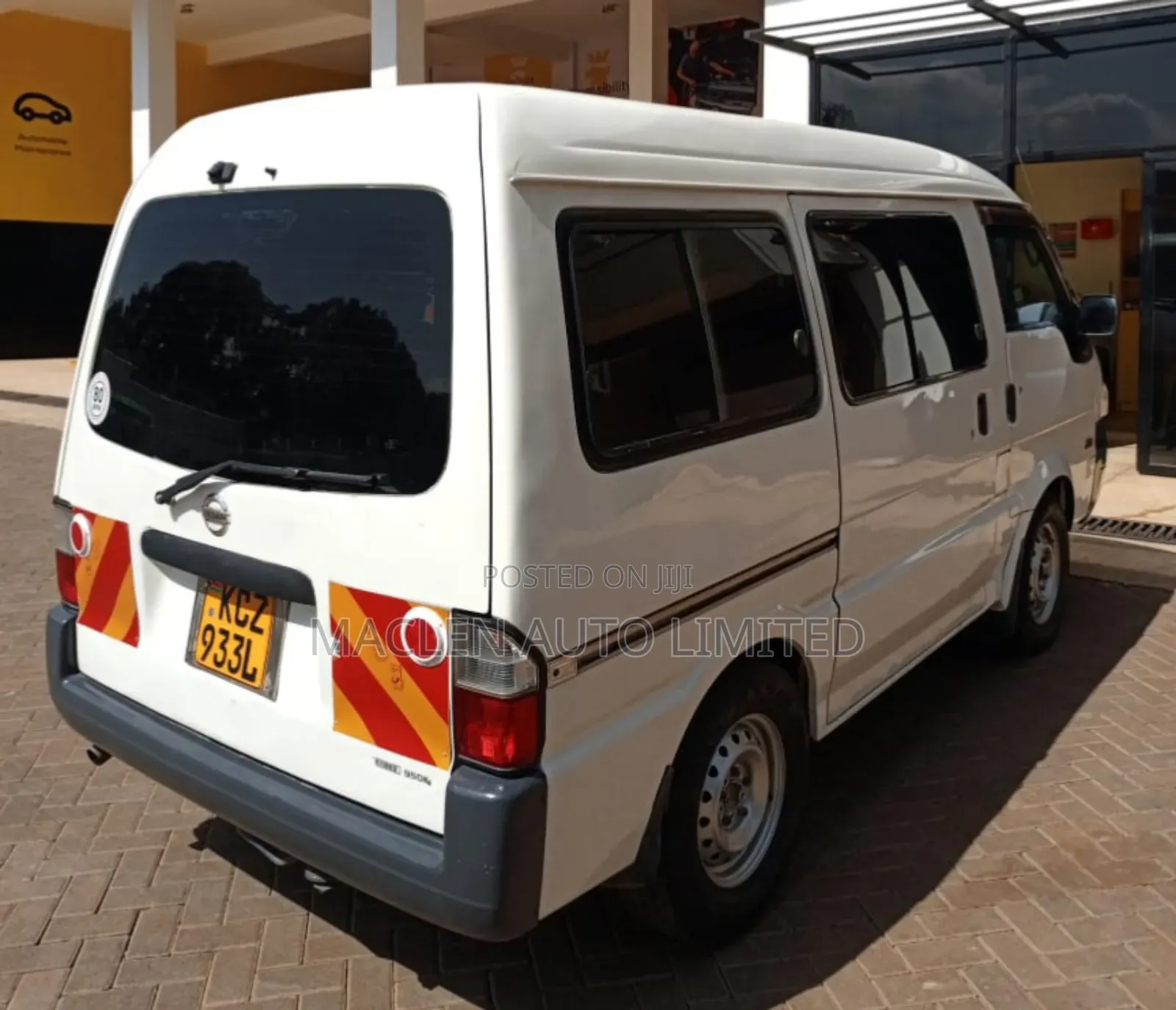Nissan Vanette 2013 White