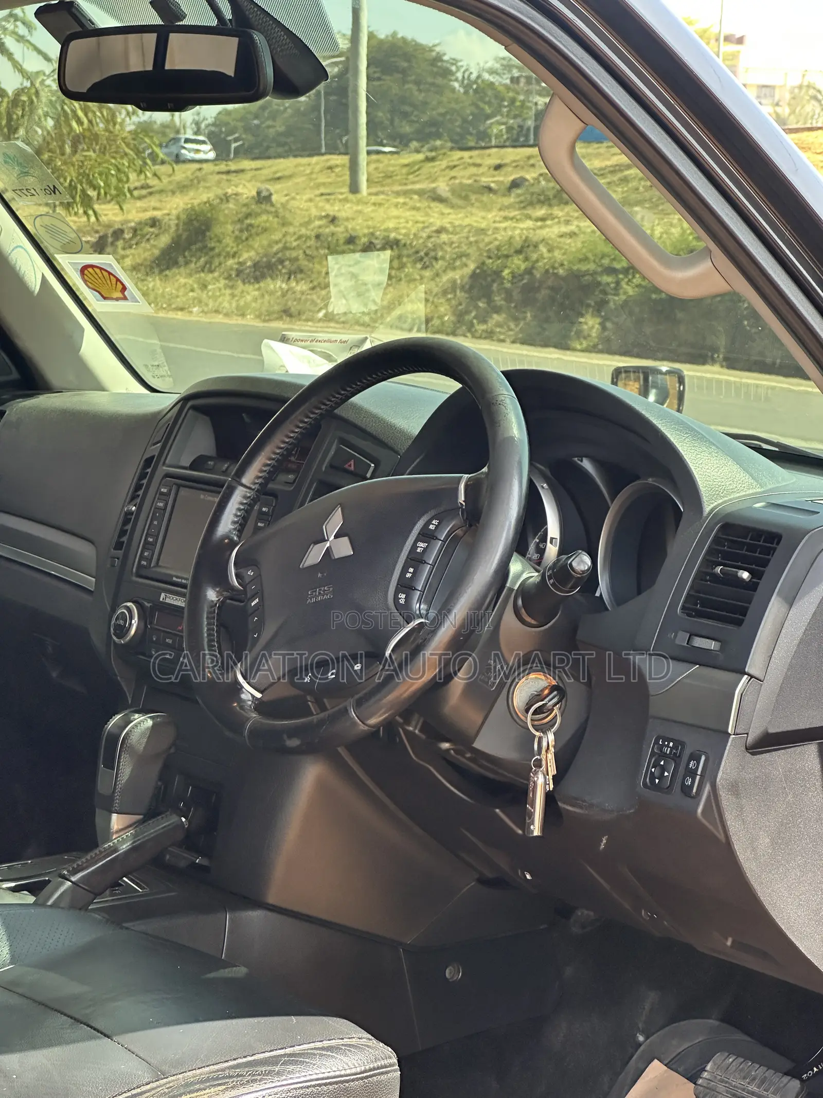 Mitsubishi Pajero 3.0 2011 Black
