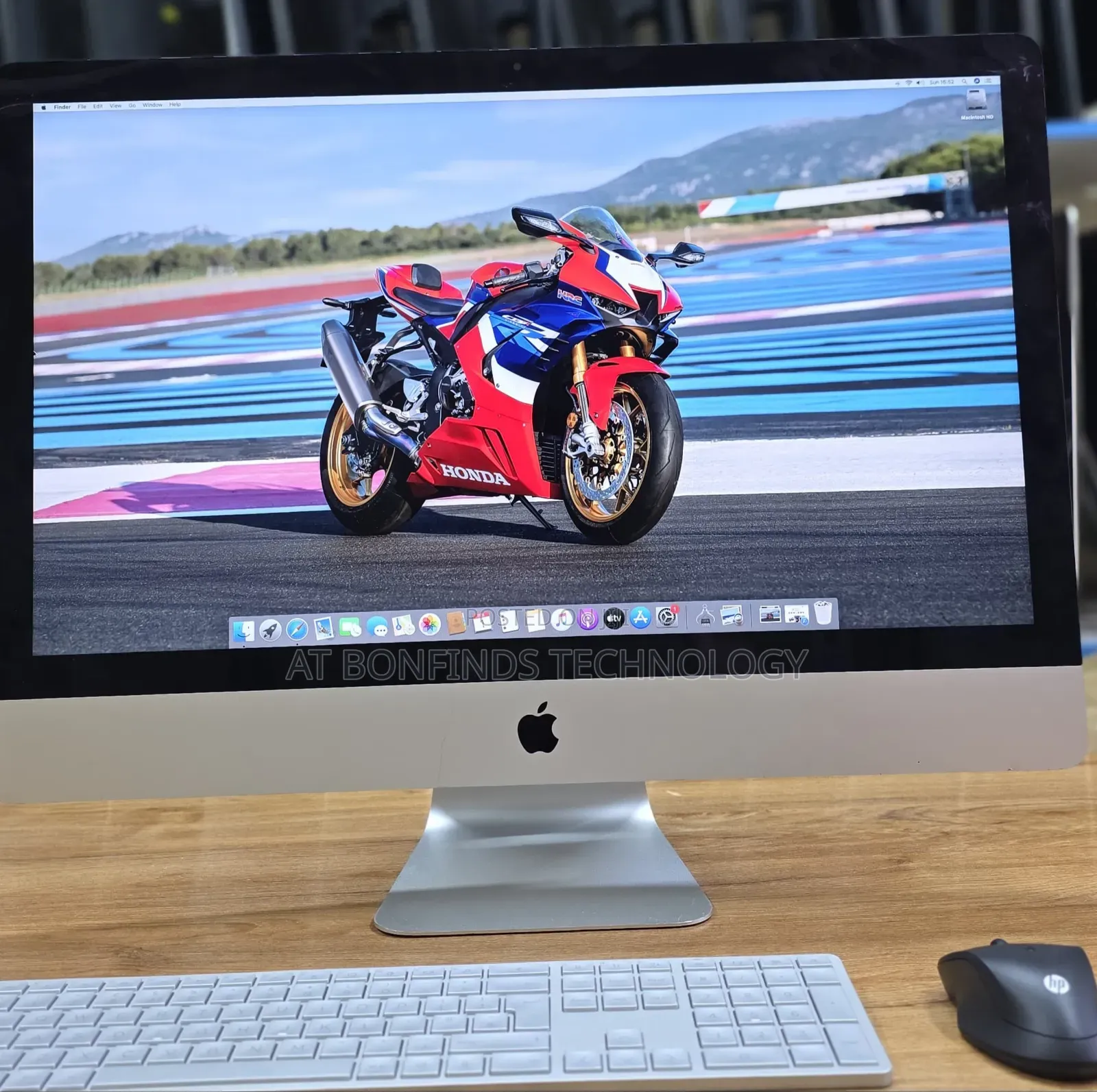 Desktop Computer Apple iMac 16GB Intel Core I5 SSD 256GB