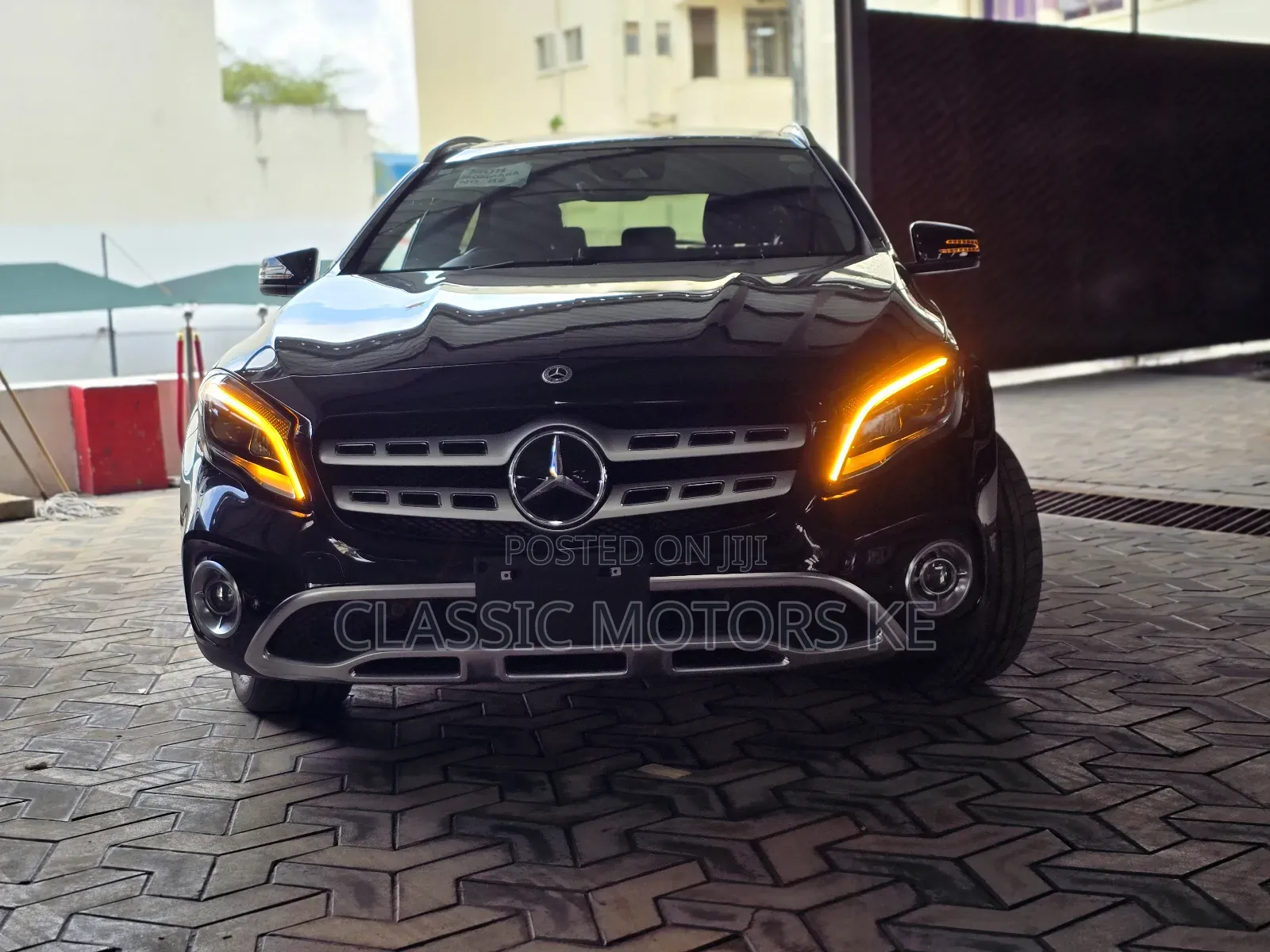Mercedes-Benz GLA-Class 2019 Black