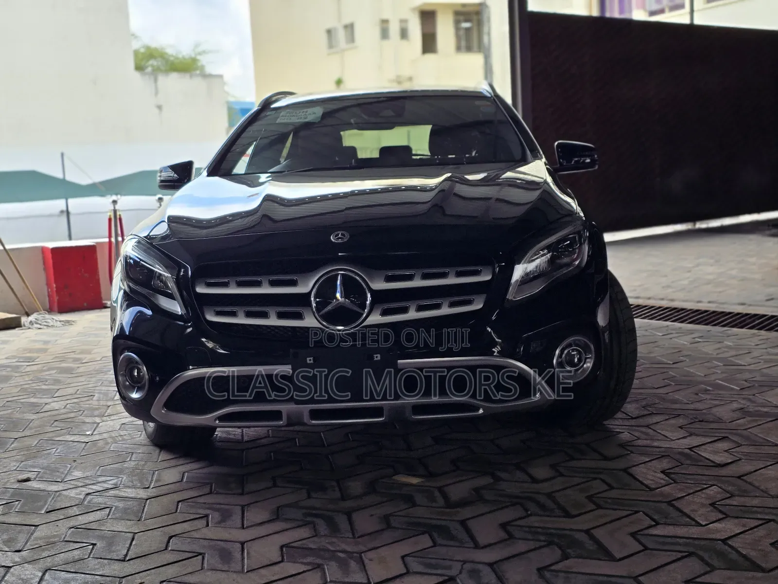 Mercedes-Benz GLA-Class 2019 Black