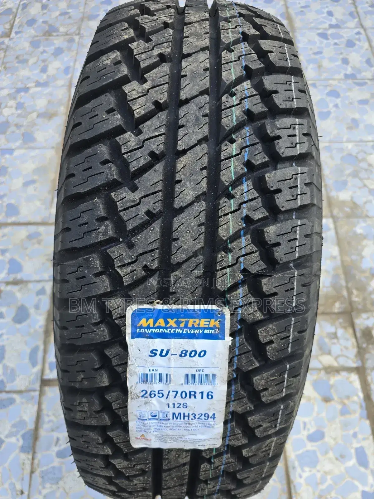 265 /70 R16 Maxtrek Tyres (All Terrein) Su-800.