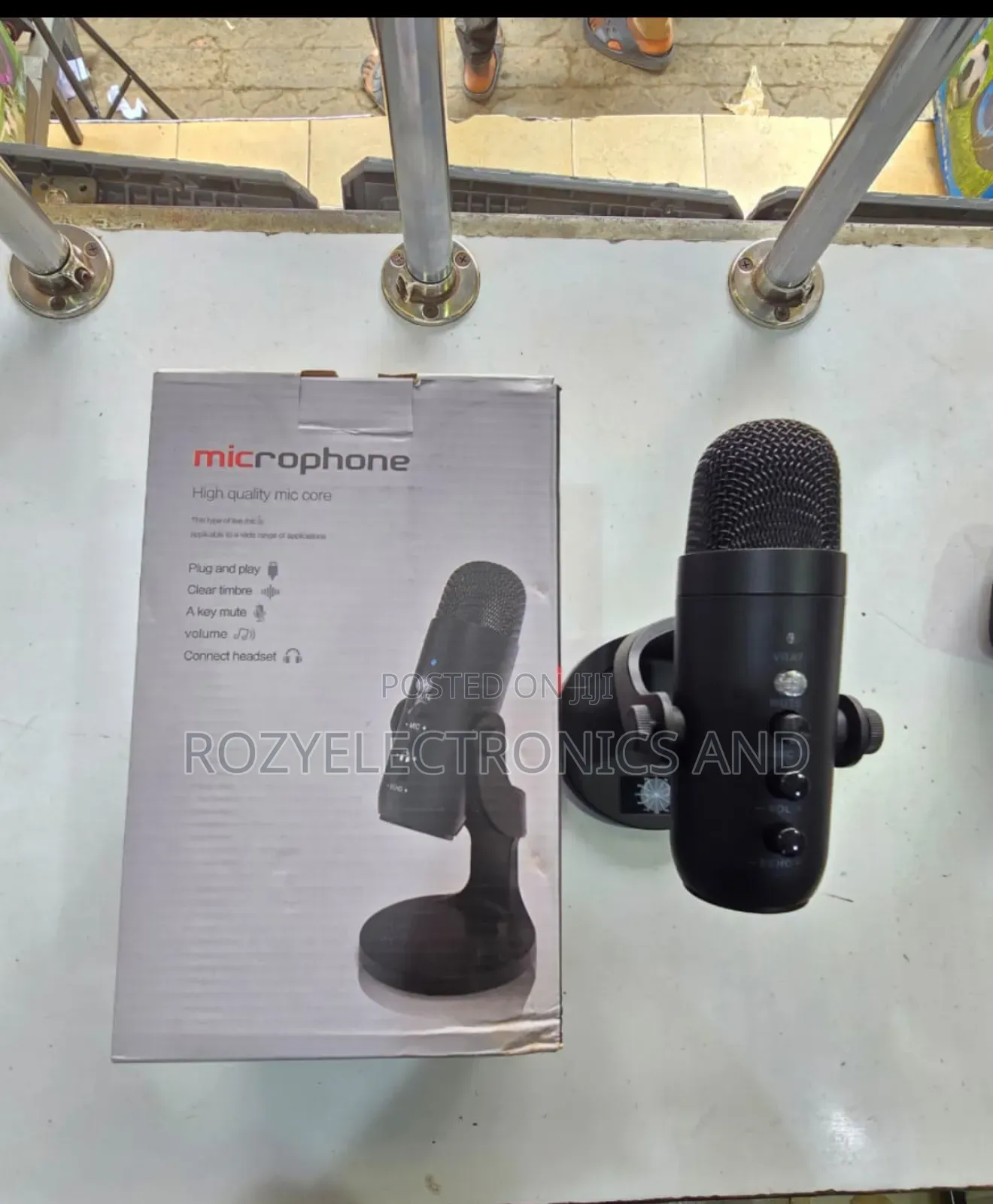 Premium Quality Podcast/Table Microphone With Voice Cancellation