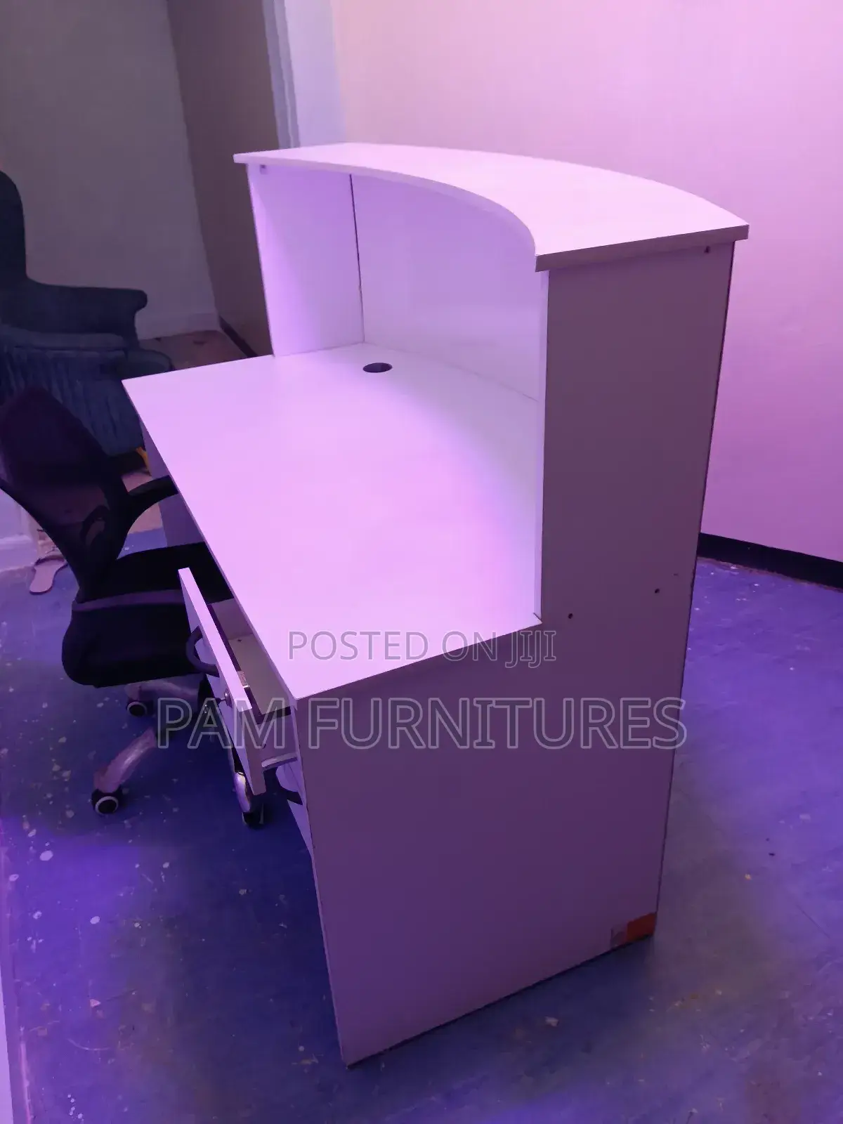 Modern Curved Reception Desk