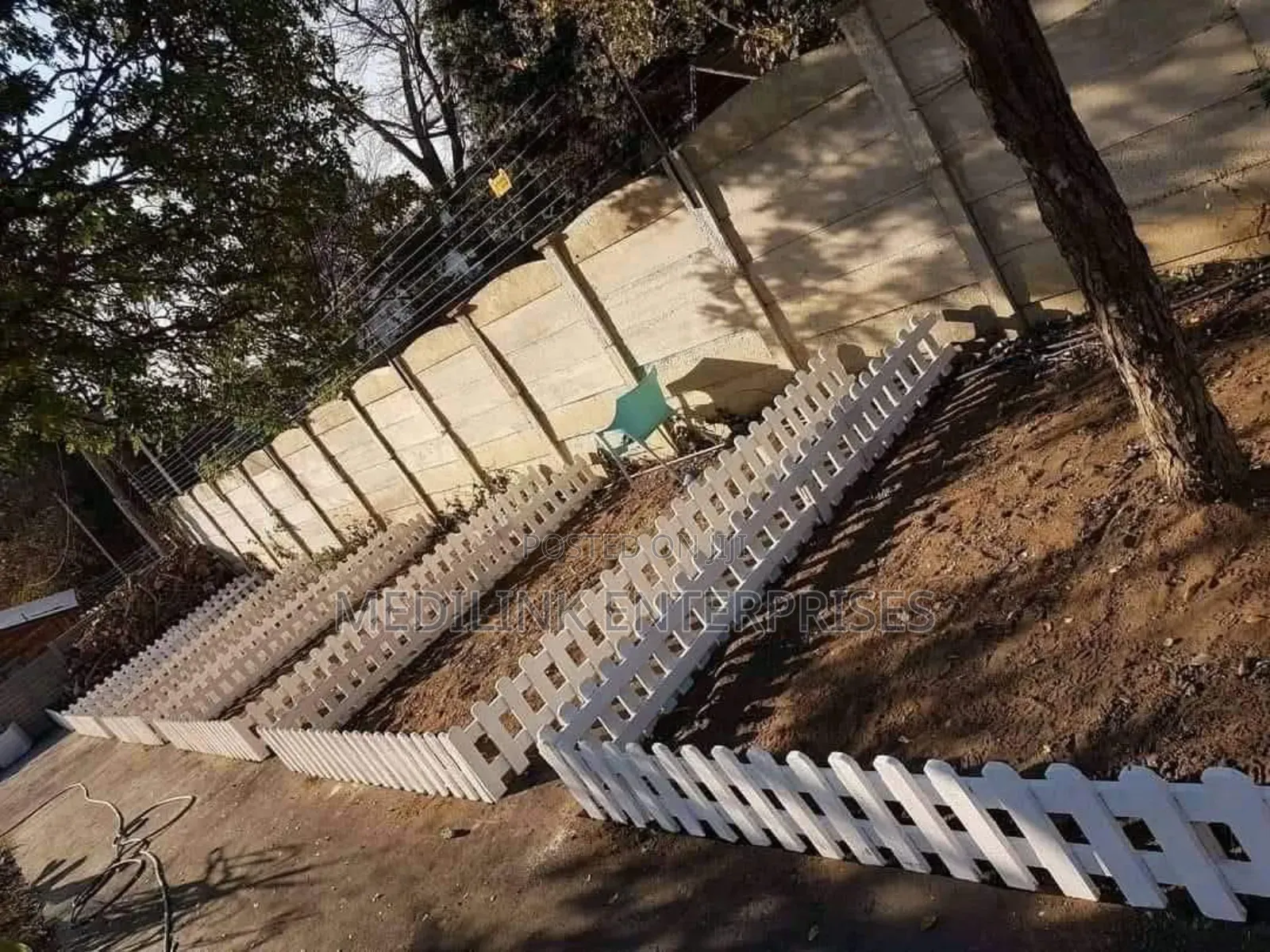 Modern Home Garden Fence Wooden