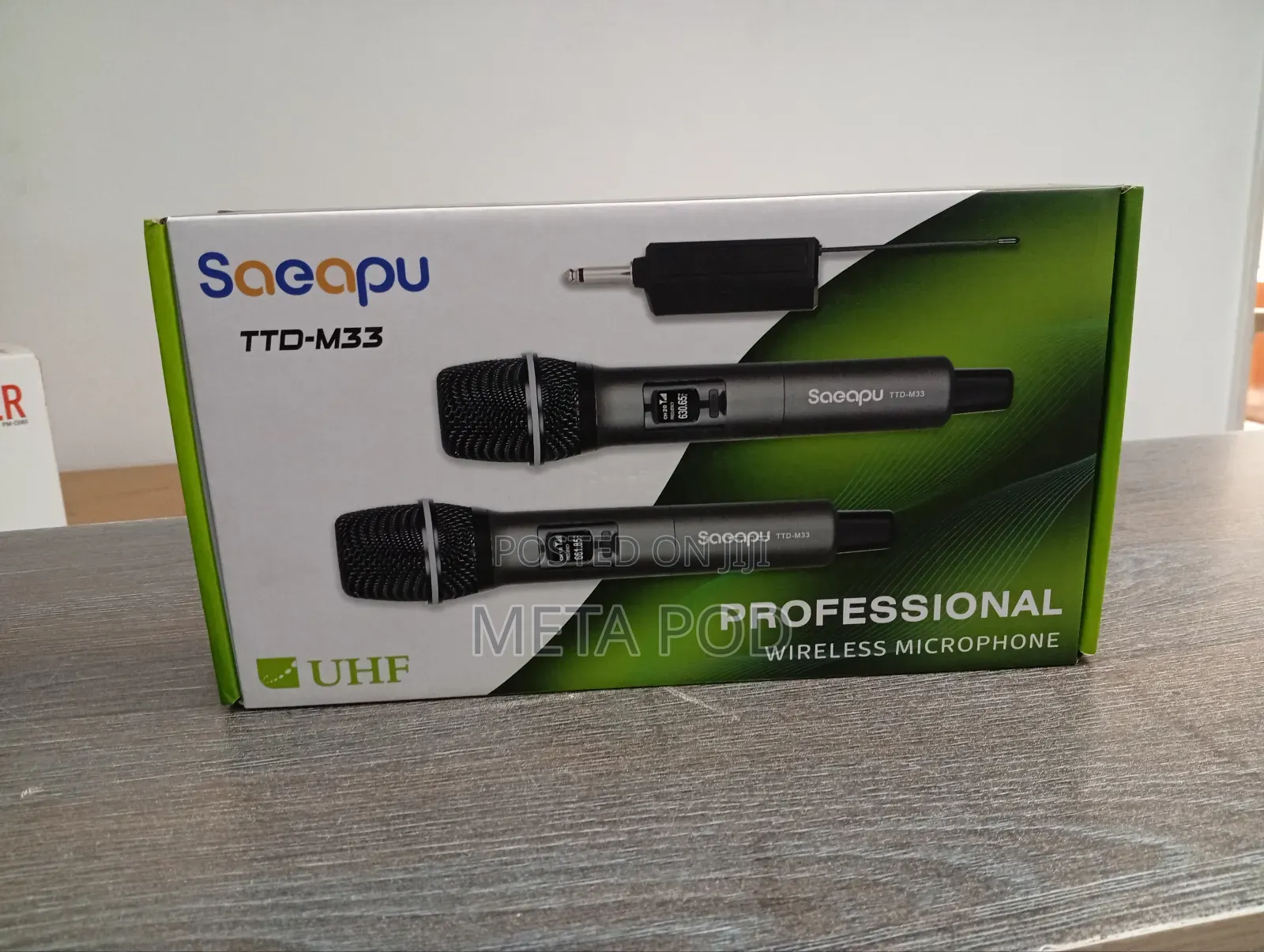 Uhf Professional Rechargeable Wireless Microphone