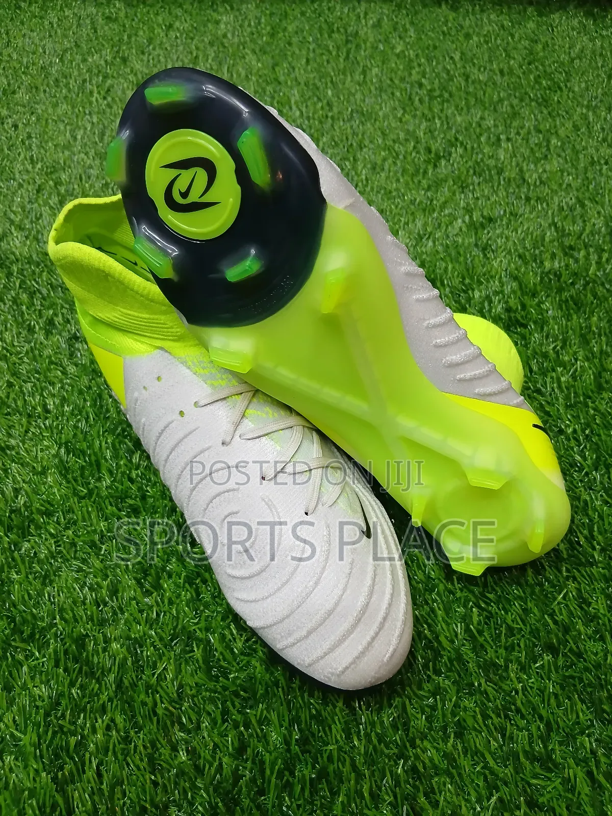 Phantom Luna Gx Gray X Neon Green Mashup Football Boots