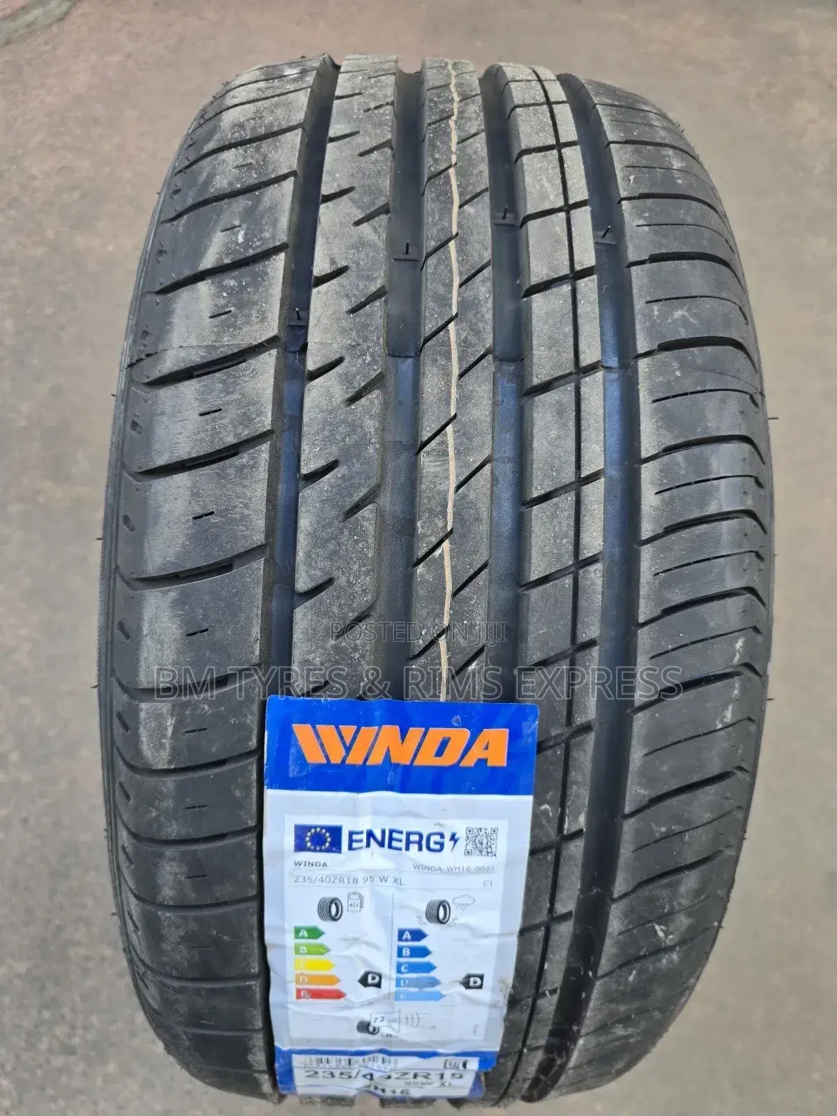 235 /40 R18 Winda Tyres (New Technology) Highway.
