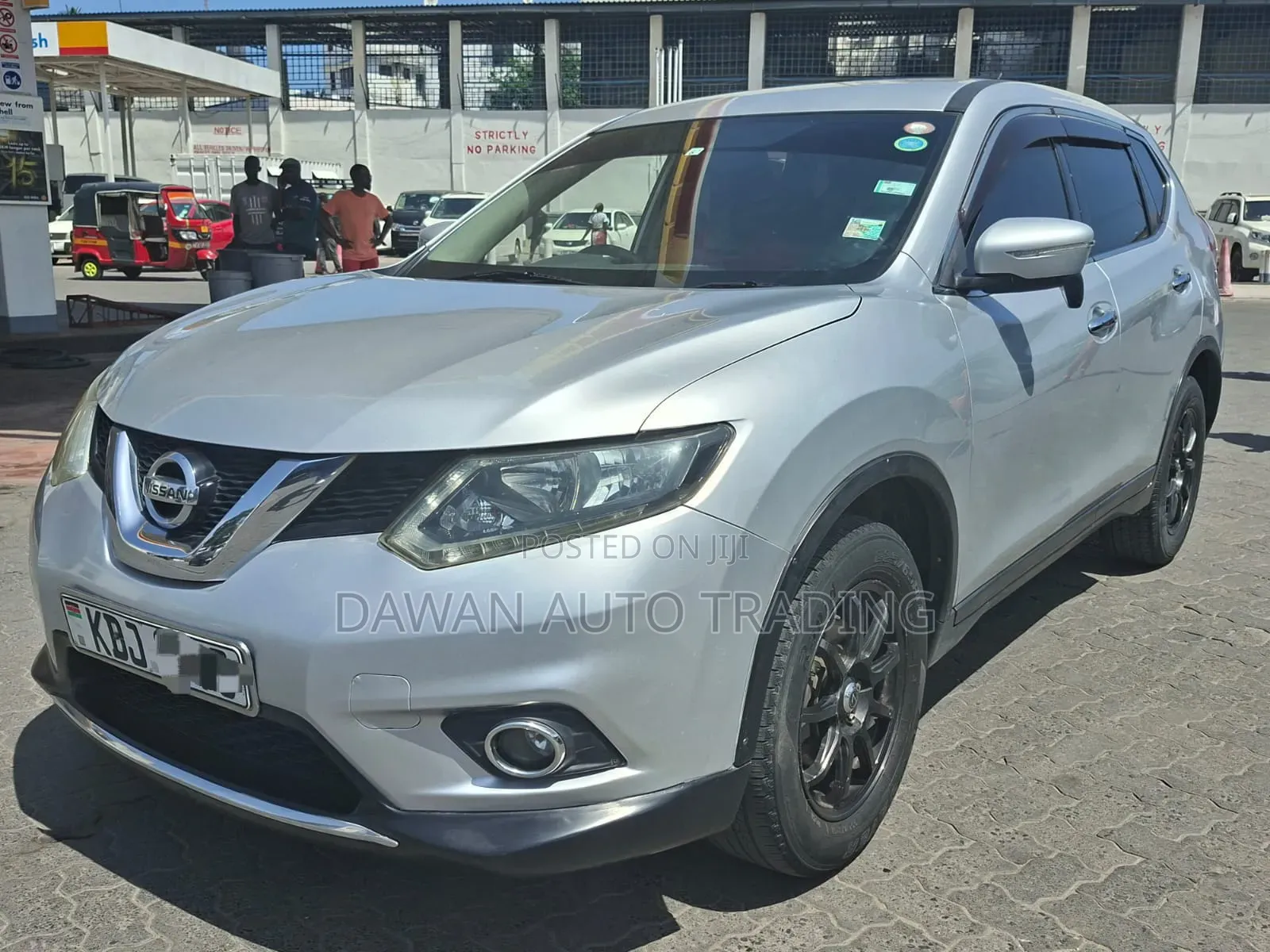 Nissan X-Trail 2016 Silver