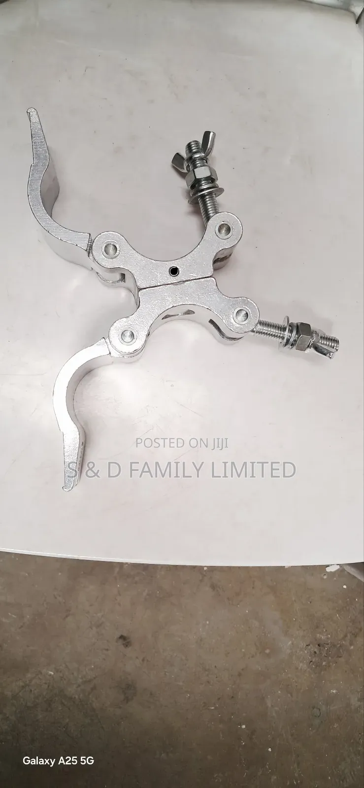 Dual Swivel Clamp