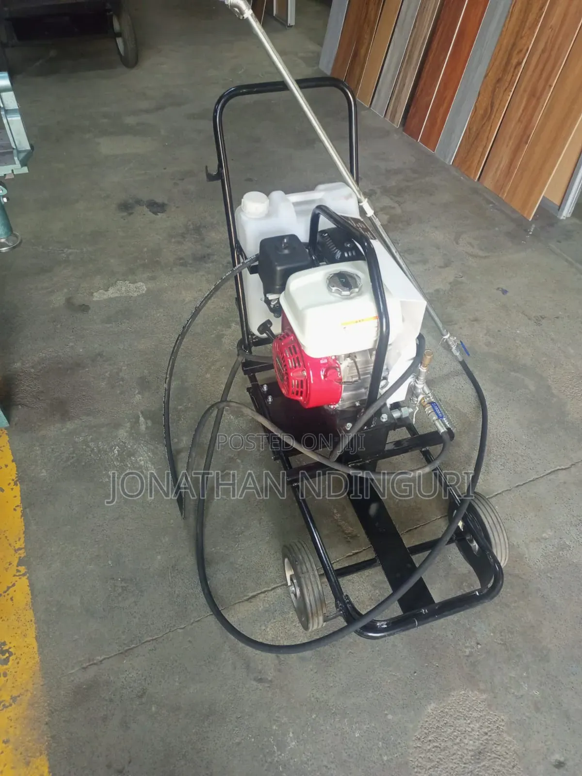 Bitumen Sprayer Machine