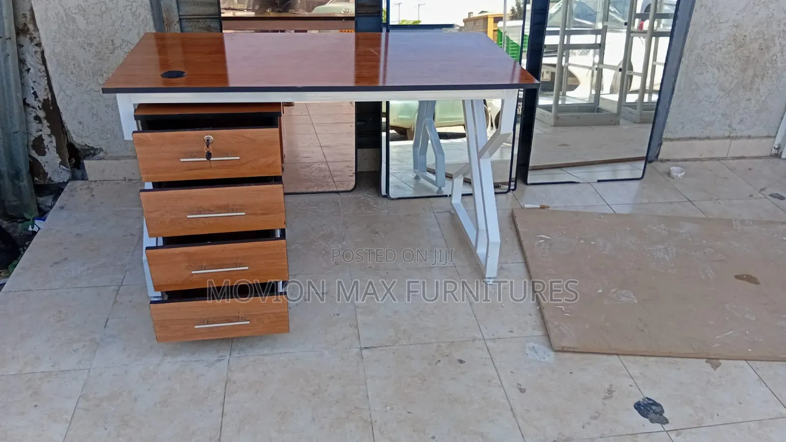 Pedestal With Metallic Frame Office Table