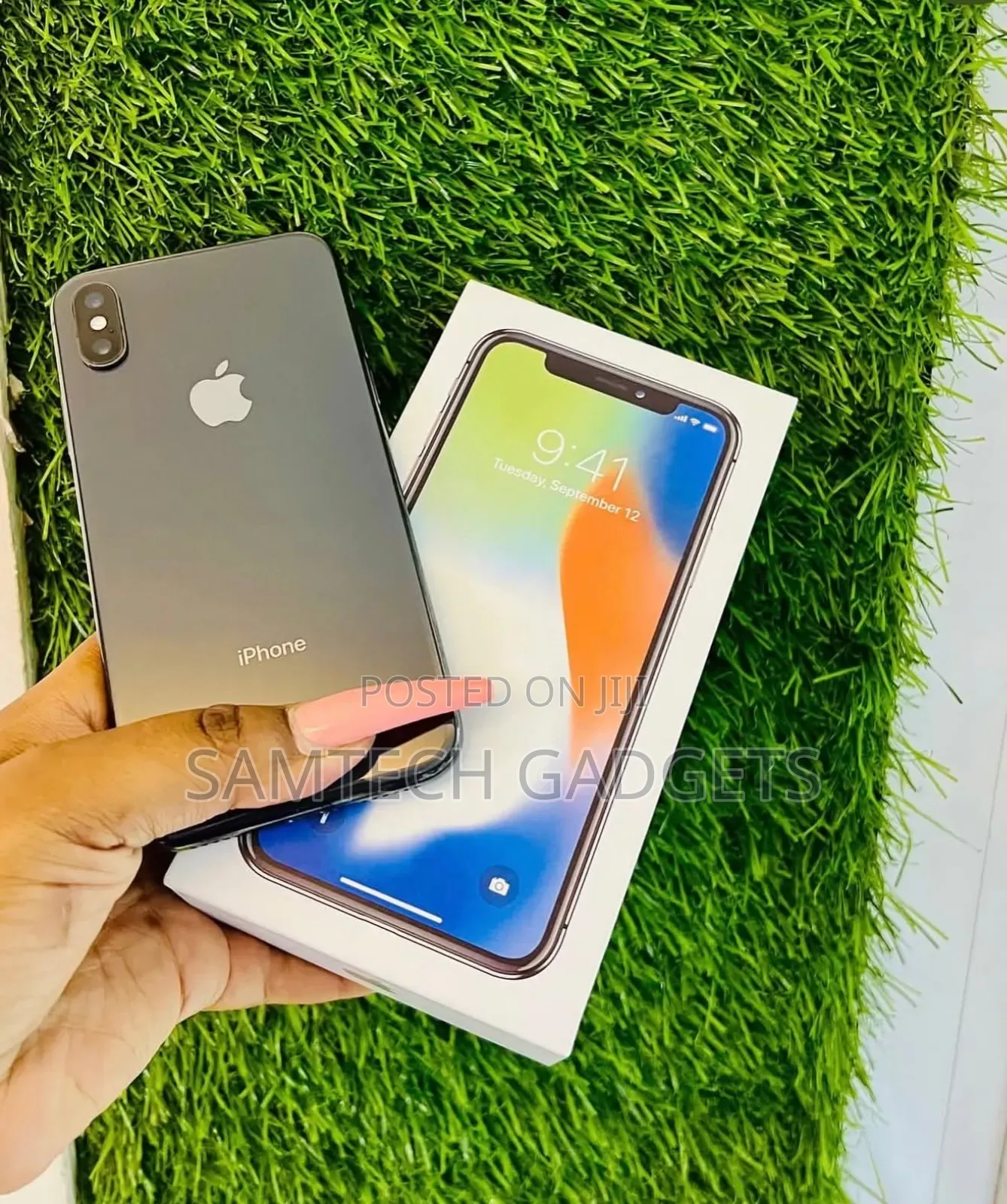 Apple iPhone X 64 GB Gray