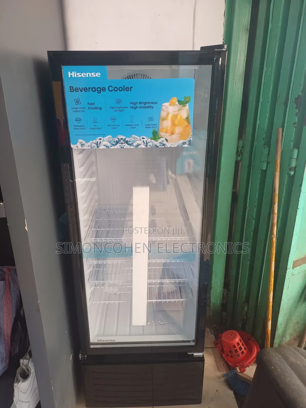 Hisense Showcase 192 Liters Glass Door Refrigerator With Lock