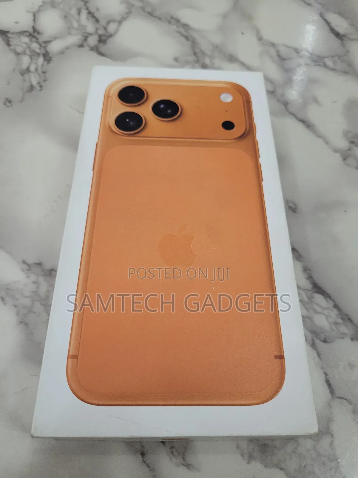 New Apple iPhone 17 Pro Max 256 GB Orange
