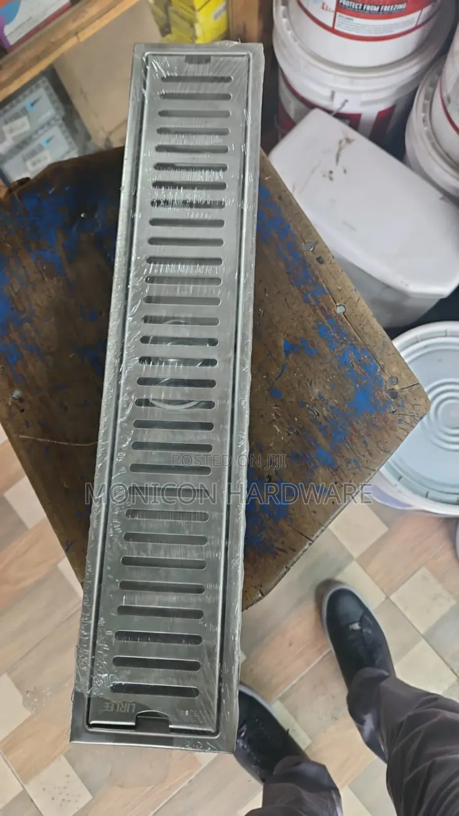 Floor Drains Metallic