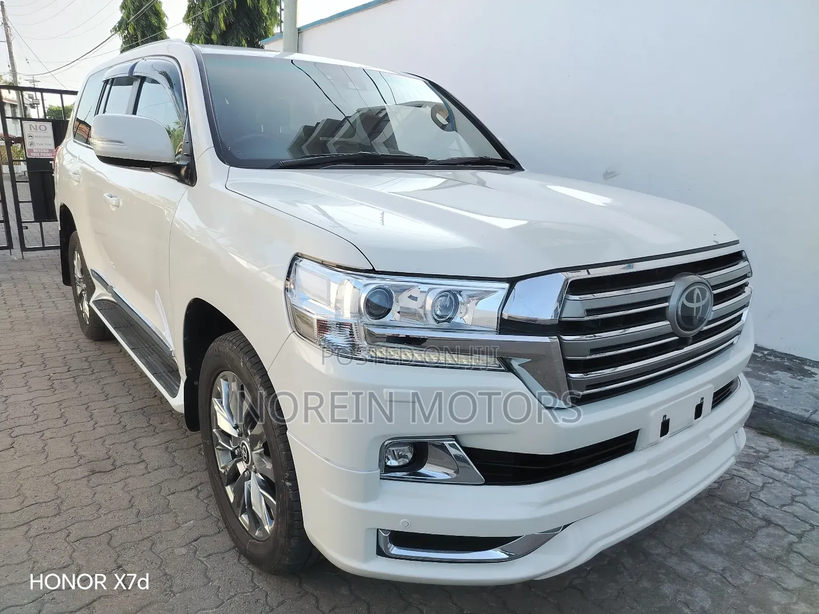 Toyota Land Cruiser 2019 Off white