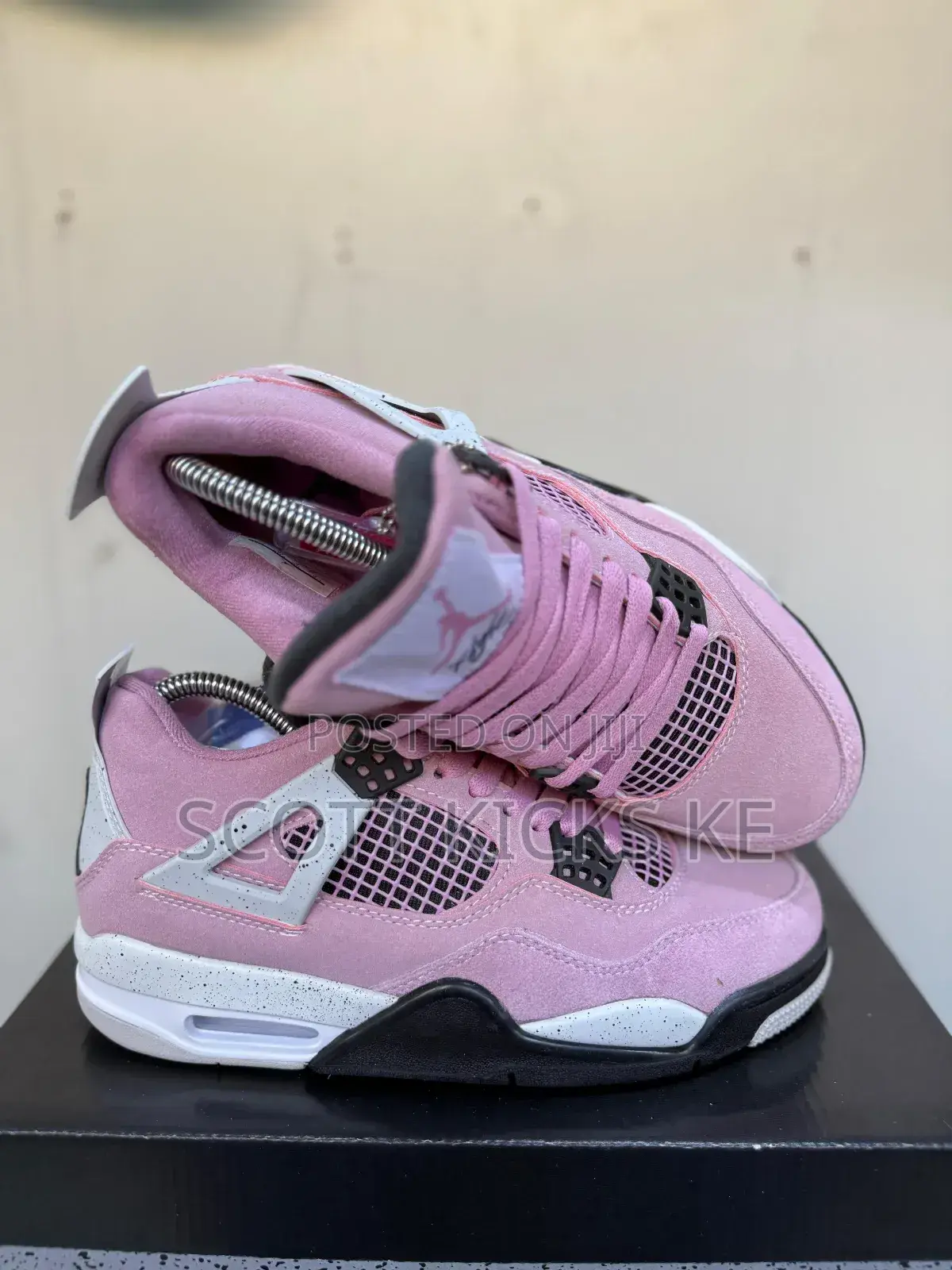 Air Jordan 4 Ladies Sneakers