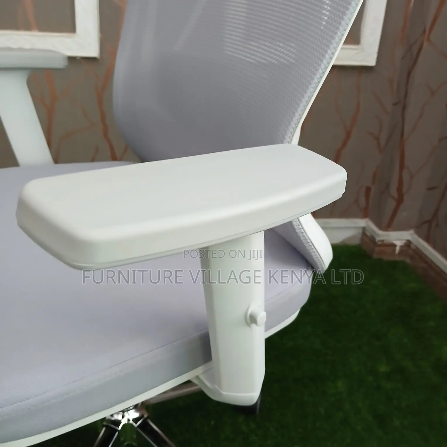 Office Chairs: High-back White Orthopedic Office Seat