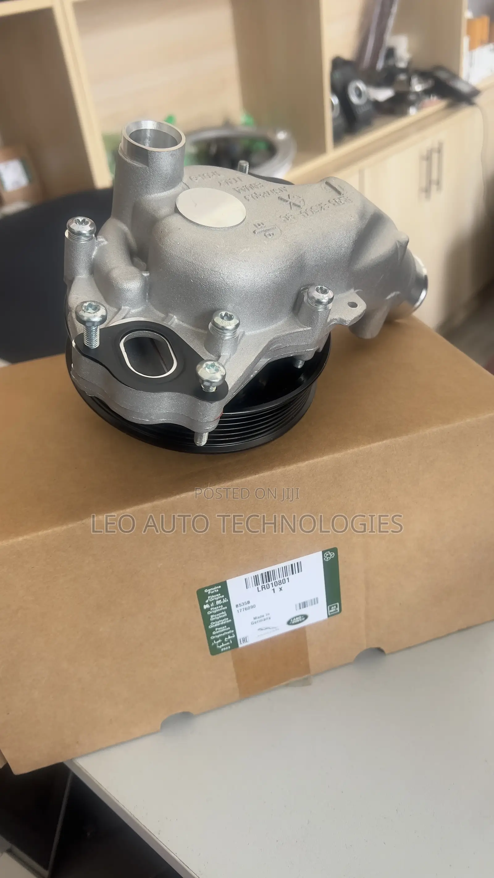 Water Pump for Land Rover Discovery and Range Rover Sport