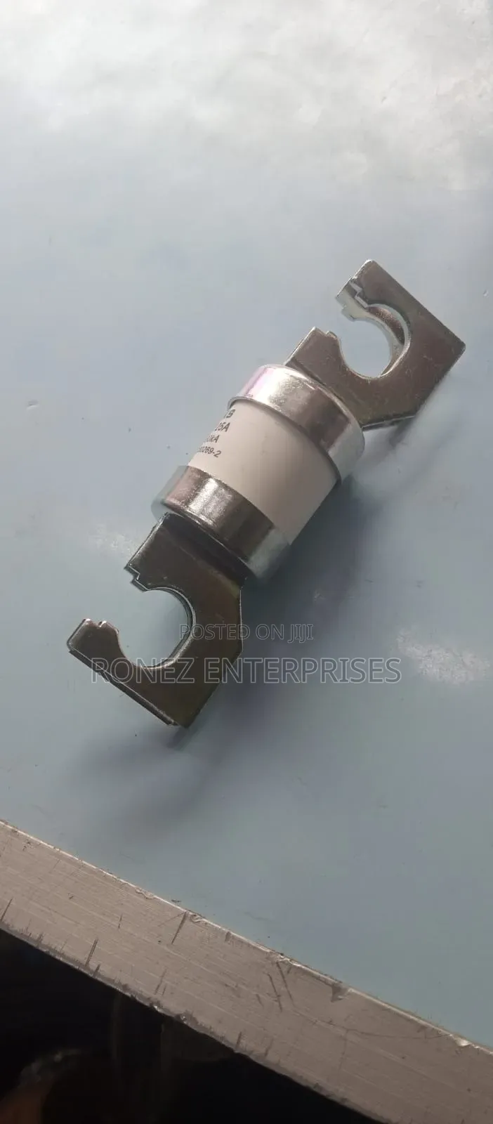 M.C Cutout Fuse 125 Amps