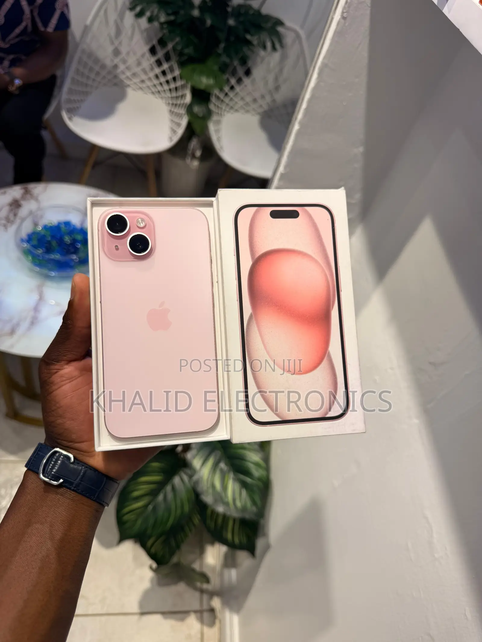 New Apple iPhone 15 128 GB Pink