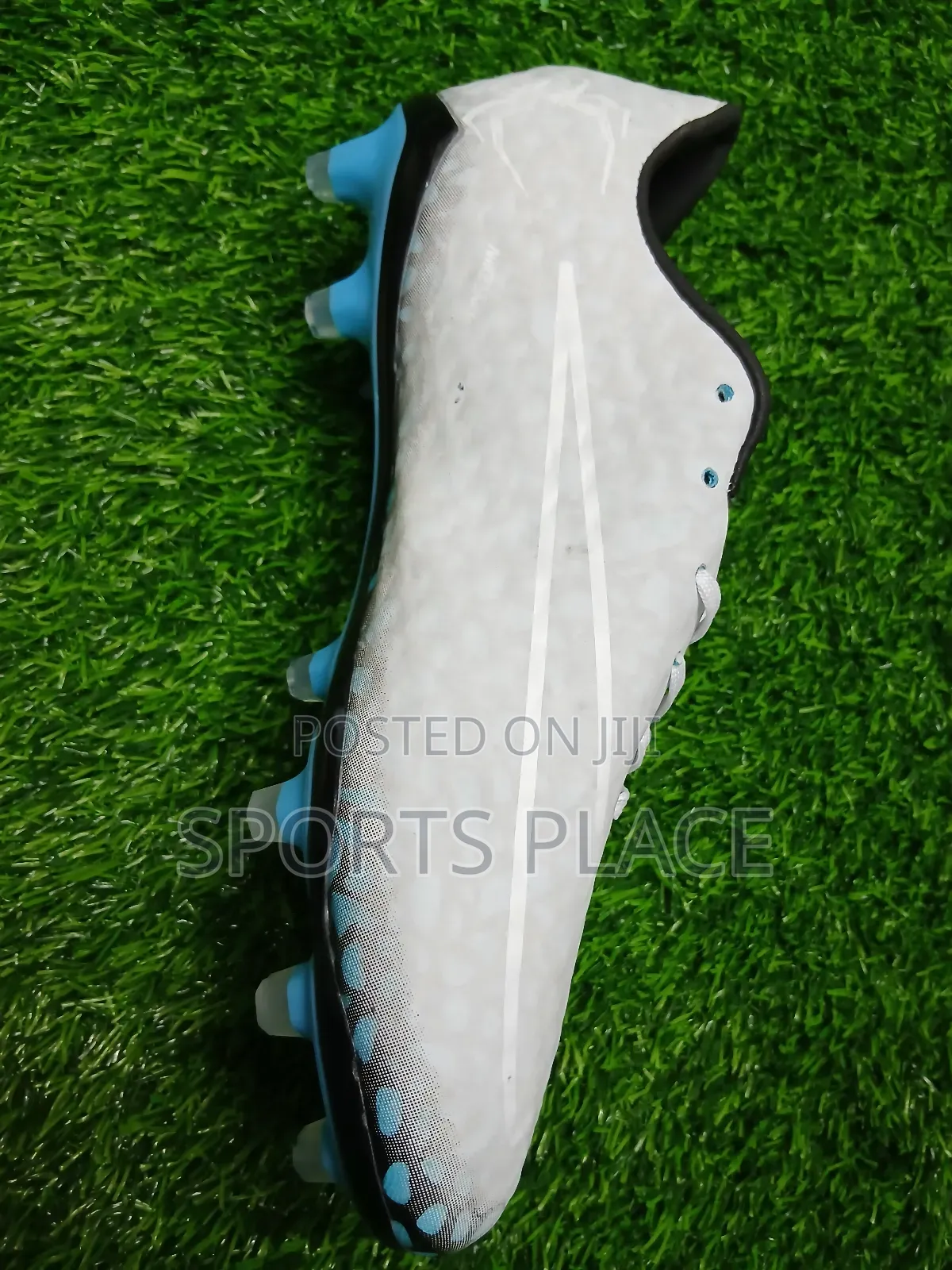 Hypervenom Transform Fg Soccer Cleats