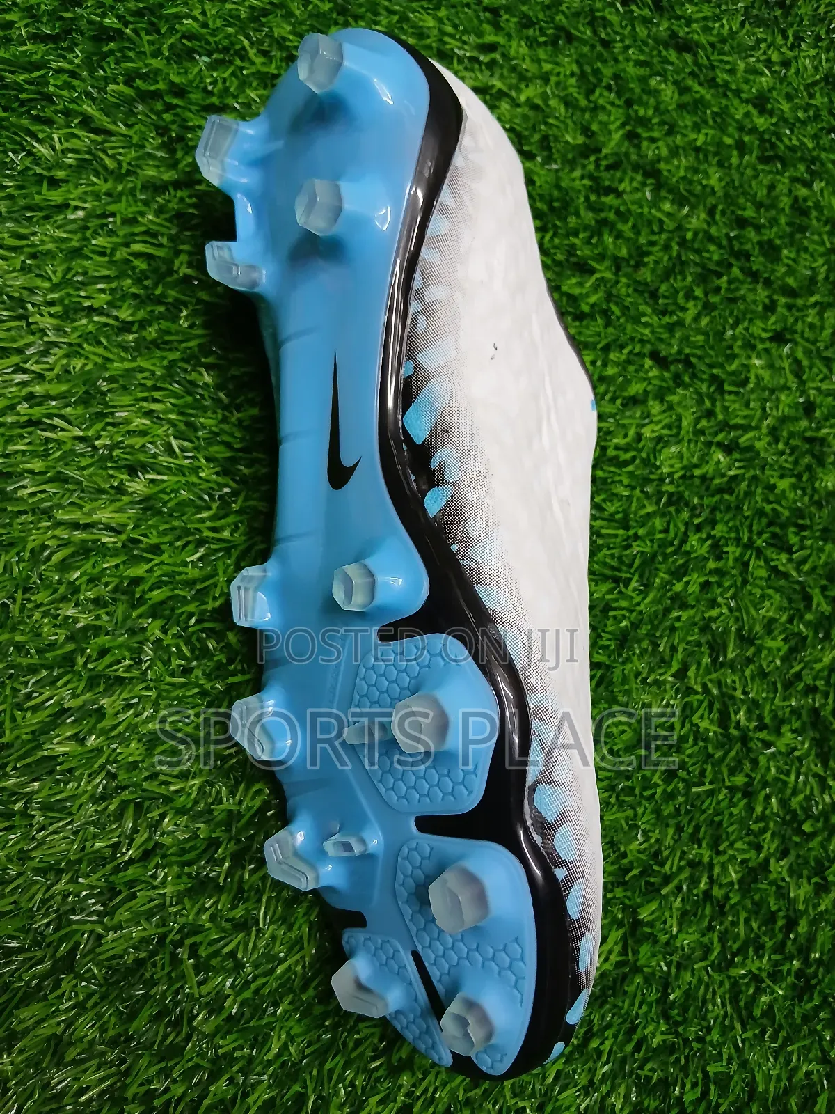 Hypervenom Transform Fg Soccer Cleats