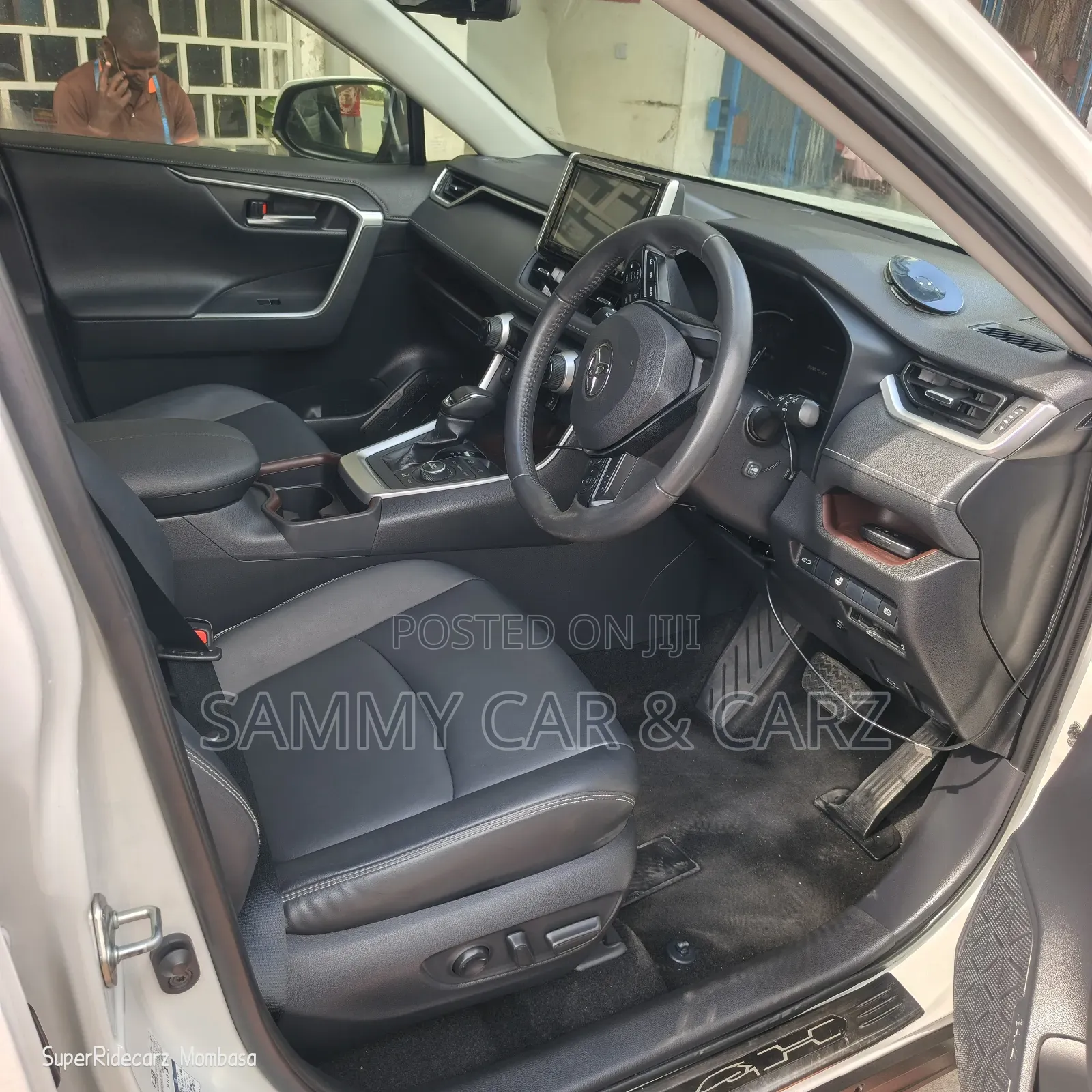 Toyota RAV4 2020 White
