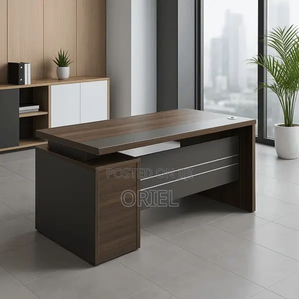 Office Desk : Executive Office Staff Desk