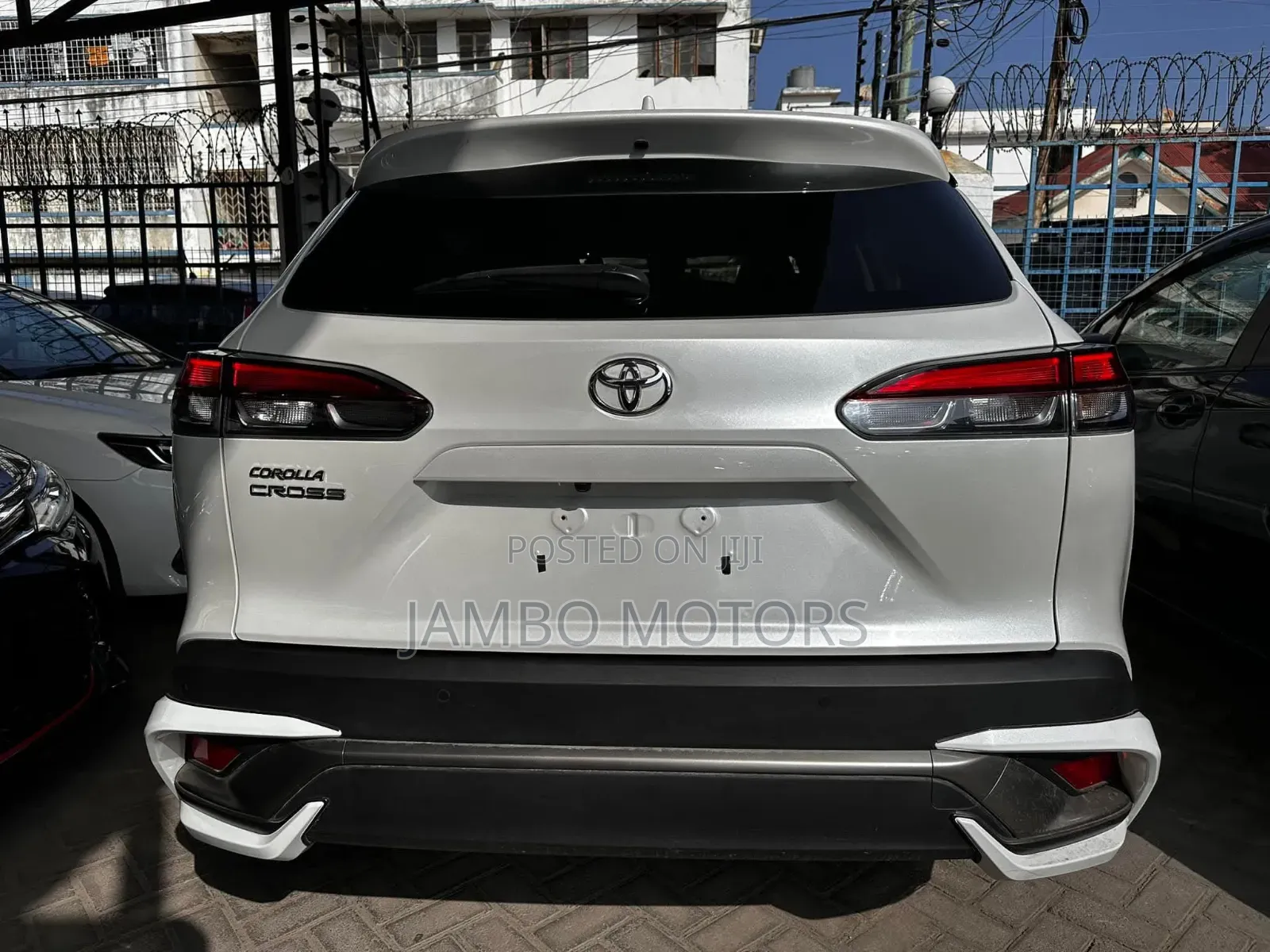 Toyota Corolla Cross LE 2023 White