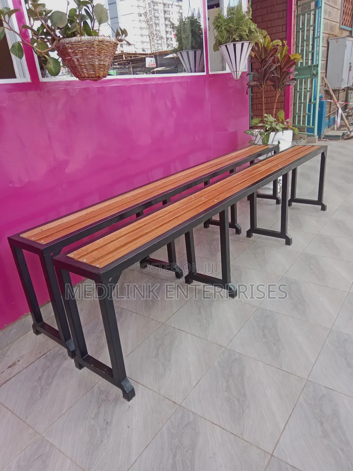 Customized Wooden Metallic Waiting Bay Benches