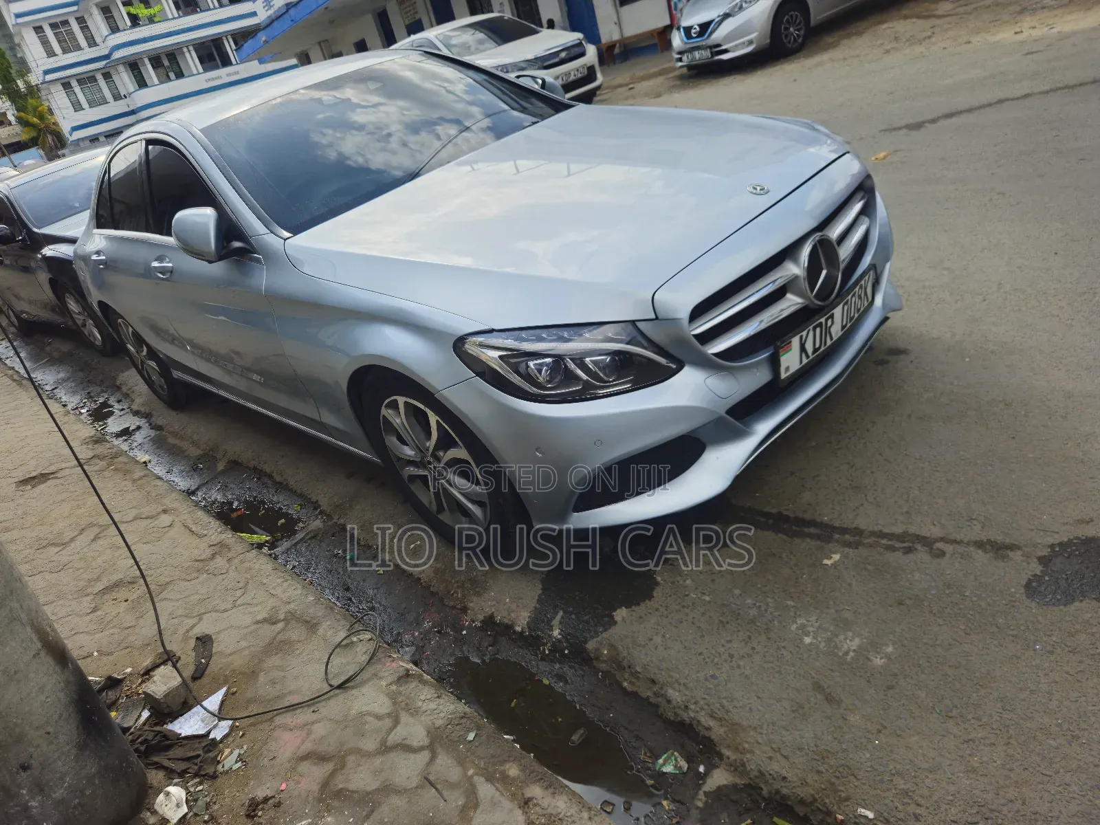 Mercedes-Benz C200 2017 Blue