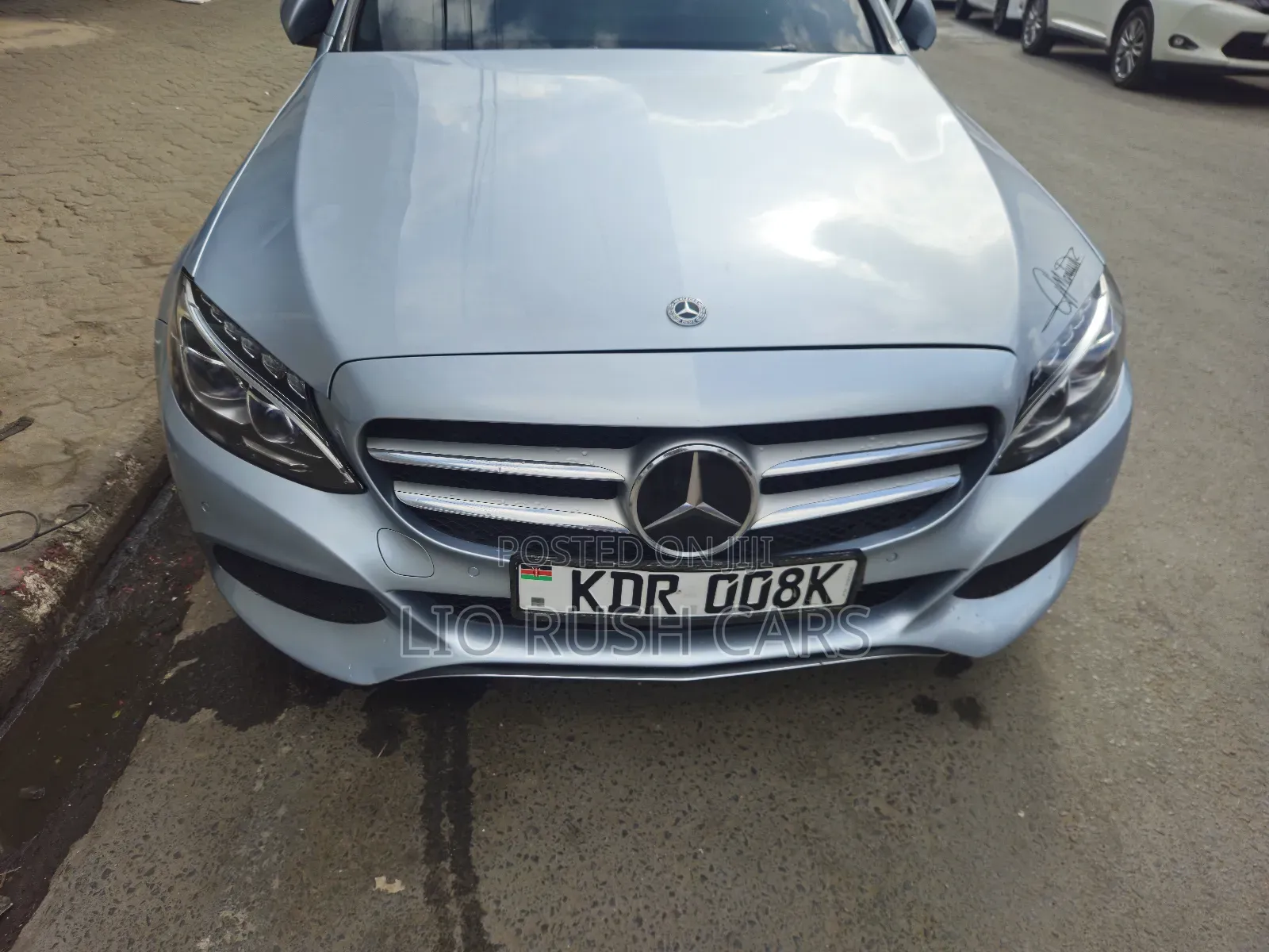Mercedes-Benz C200 2017 Blue
