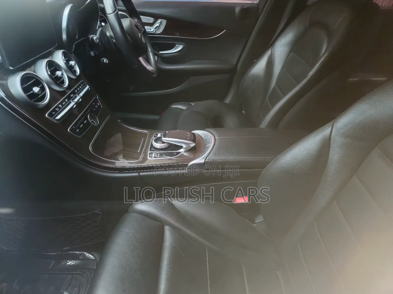 Mercedes-Benz C200 2017 Blue