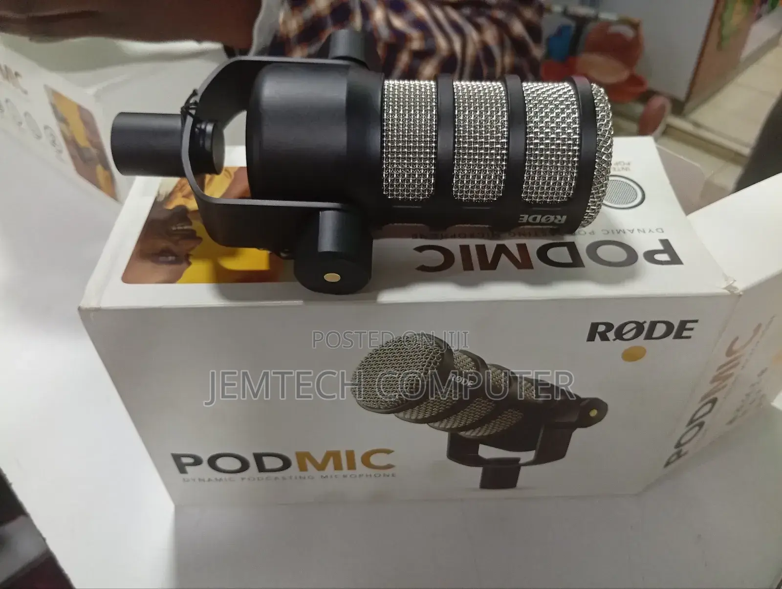 Rode Podmic Dynamic Podcasting Microphone
