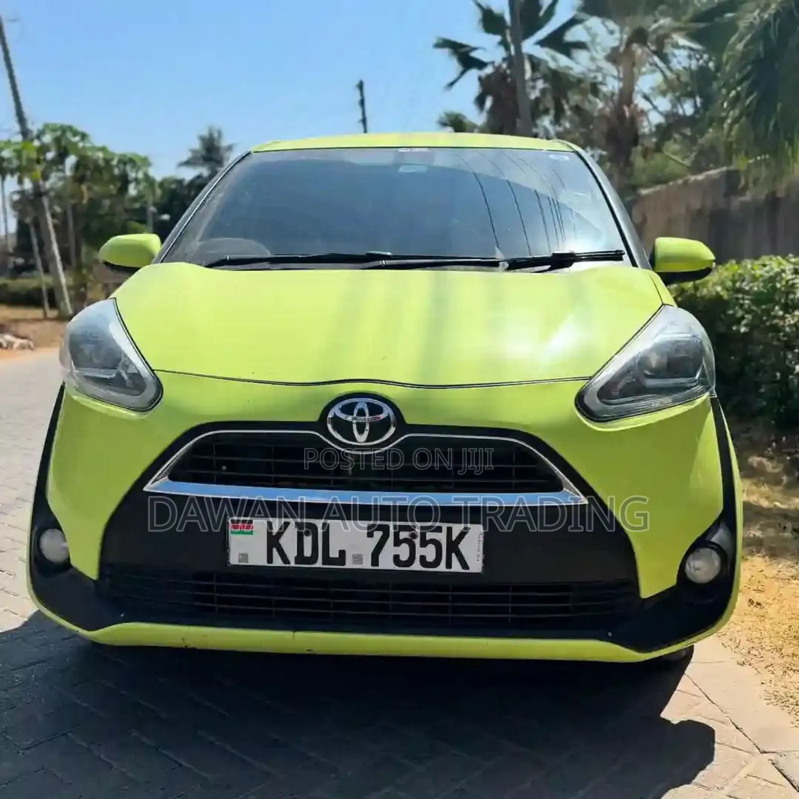 Toyota Sienta 2015 Green